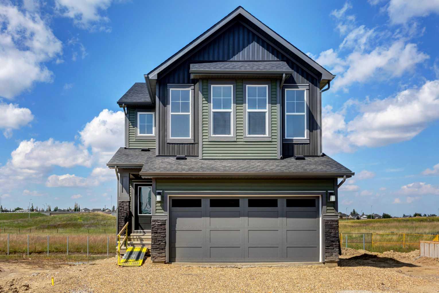 98 Silver Spruce Road SW