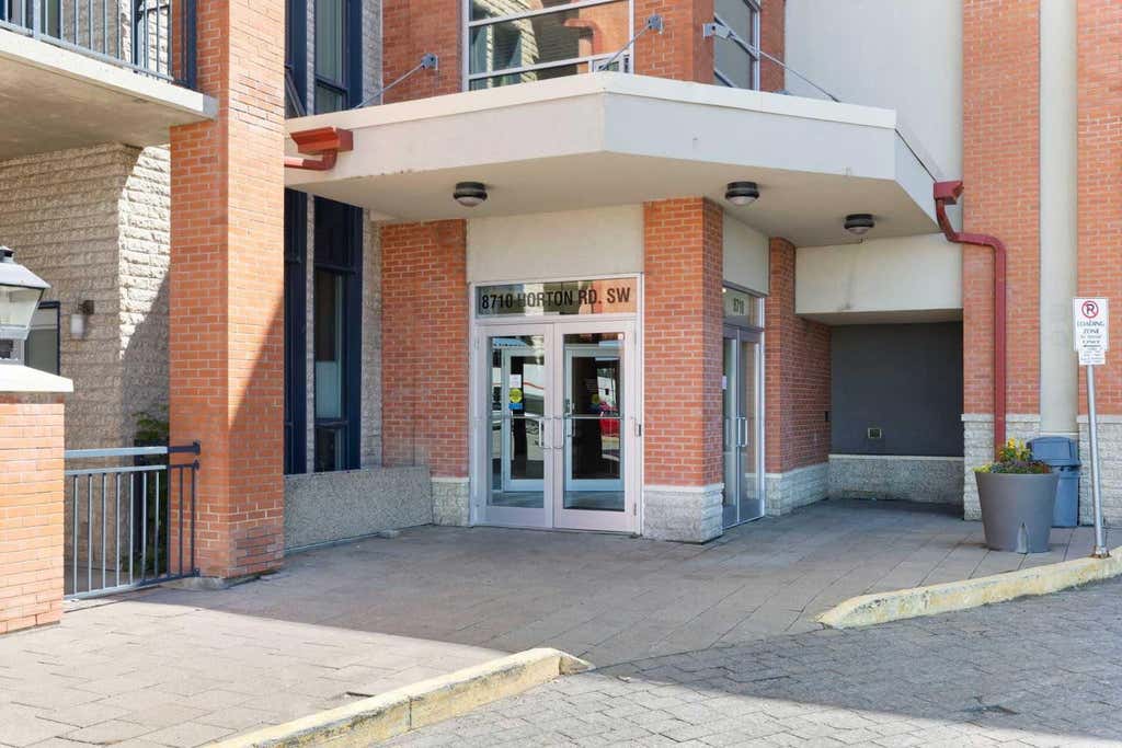Photo of 8710 Horton Road SW #1811, Calgary, AB T2B 0P7 (MLS # A2337349)