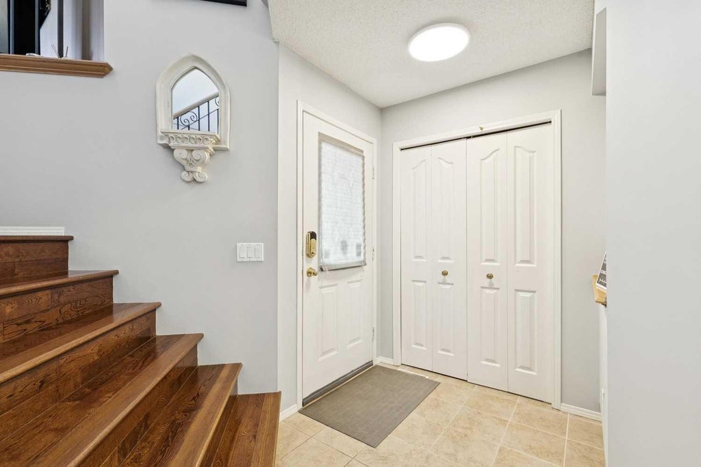Photo of 118 Citadel Crest Park NW, Calgary, AB T3G 4K5 (MLS # A2349480)