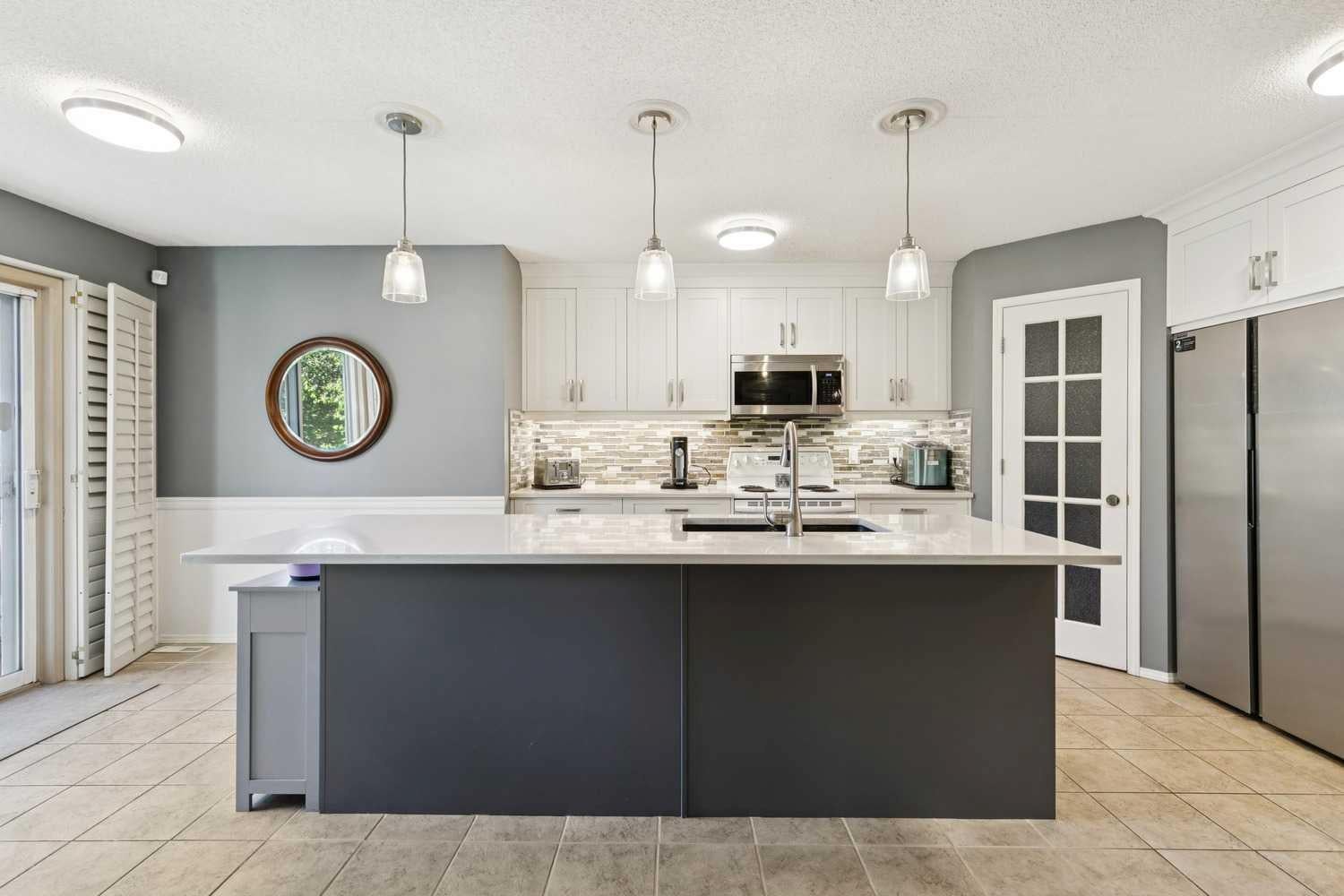 118 Citadel Crest Park NW