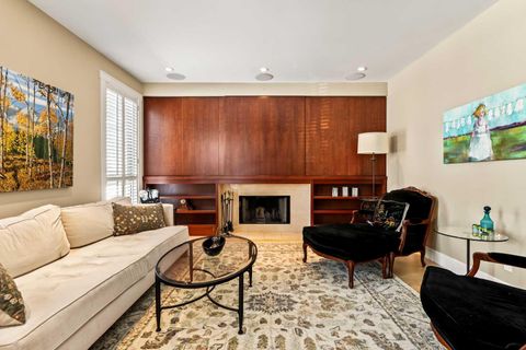 Photo of 1428 9 Street NW, Calgary, AB T2M 3L2 (MLS # A2288754)