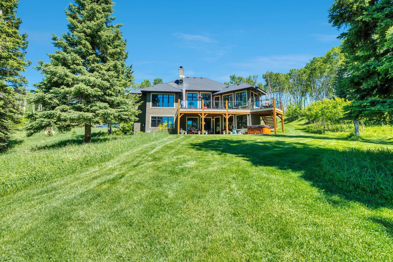 226144 1331 Drive W