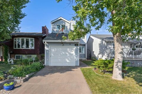 108 Templegreen Road NE Calgary AB T1Y 4Y8