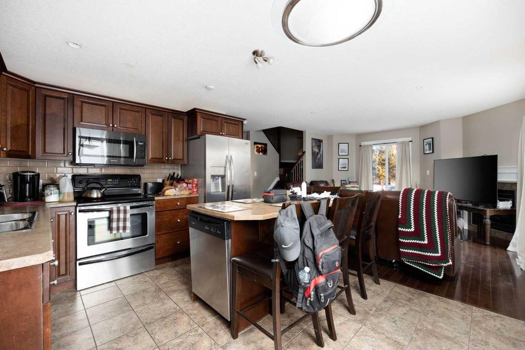 Photo of 193 O'coffey Crescent #15, Fort McMurray, AB T9K 0B7 (MLS # A2281178)