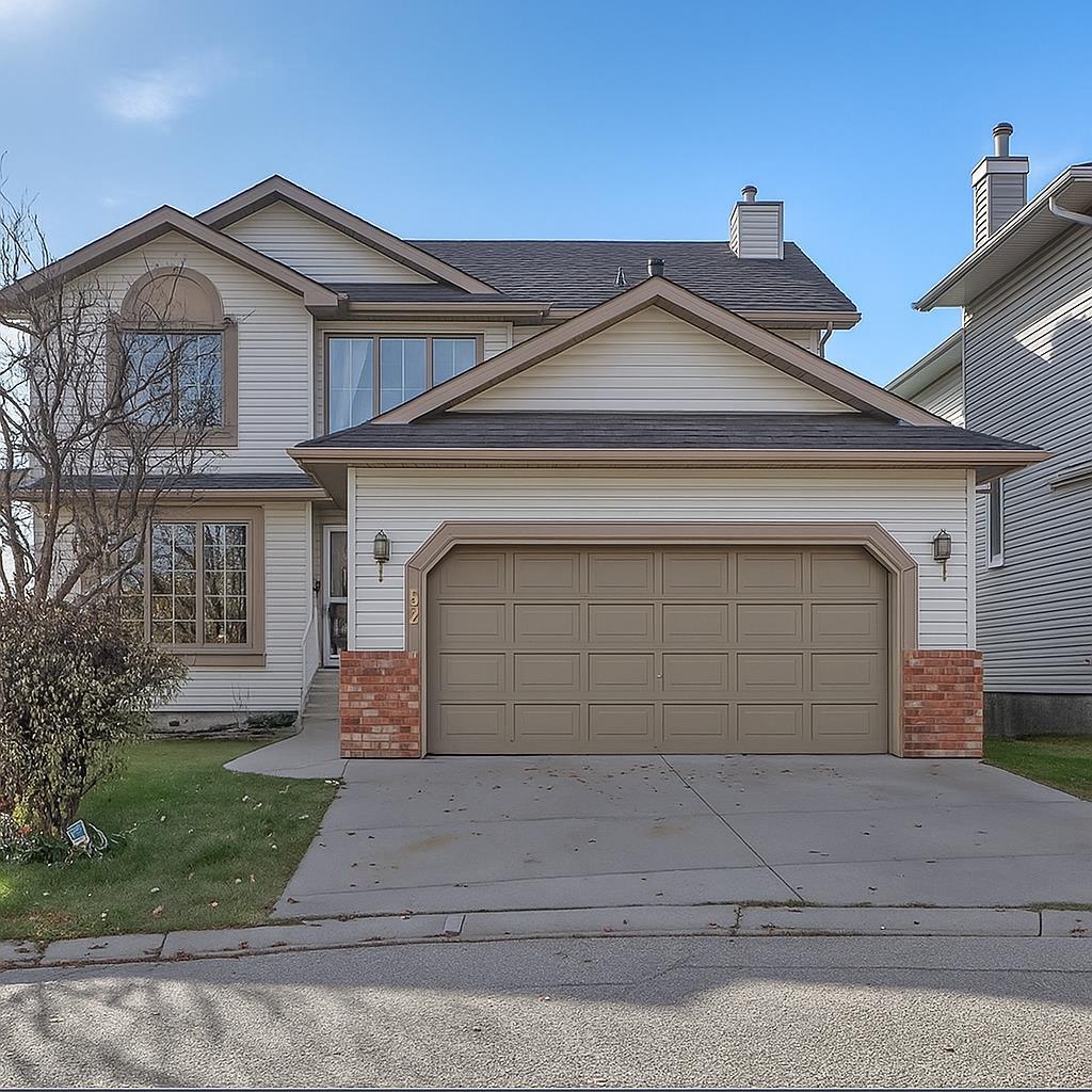 352 Macewan Park View NW