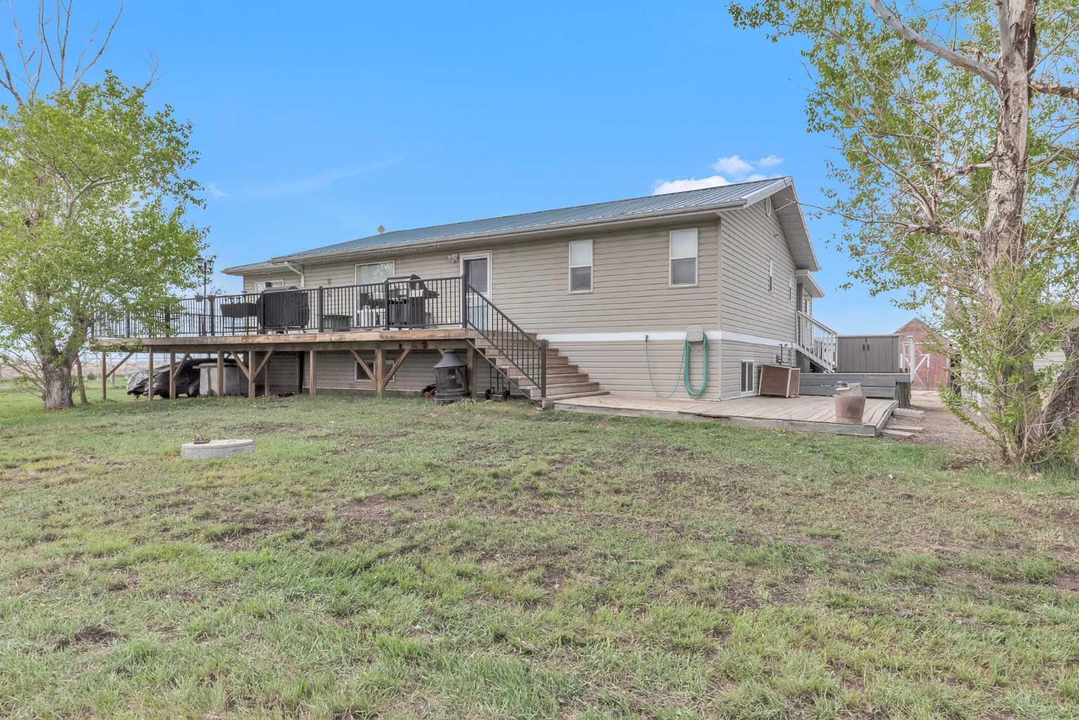 270046 Township Road 284