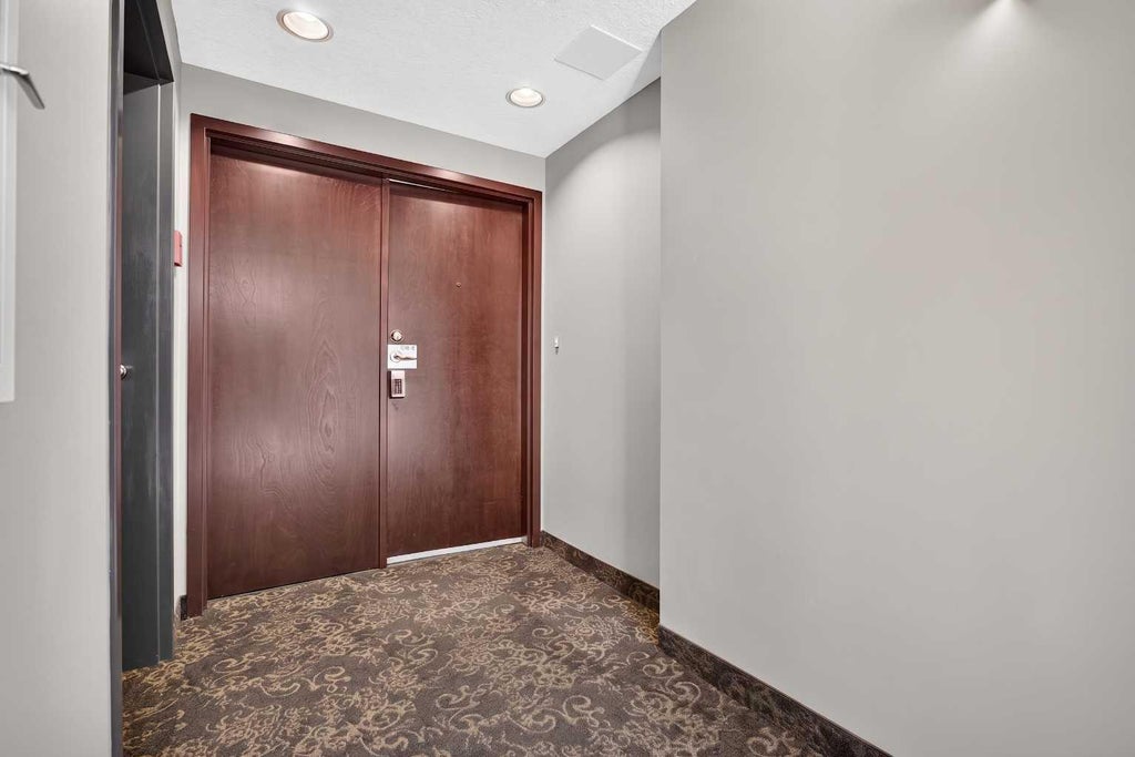 Photo of 801 2 Avenue SW #1402, Calgary, AB T2P 4Z9 (MLS # A2340887)