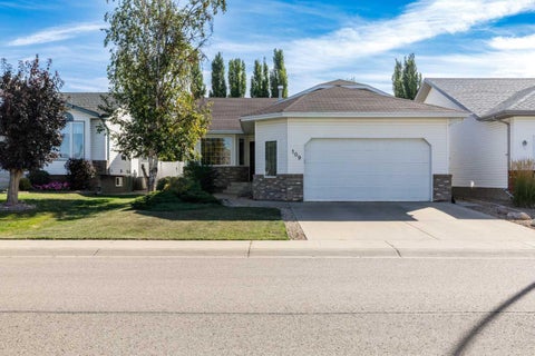 Photo of 109 Doran Crescent, Red Deer, AB T4R 2P5 (MLS # A2342377)