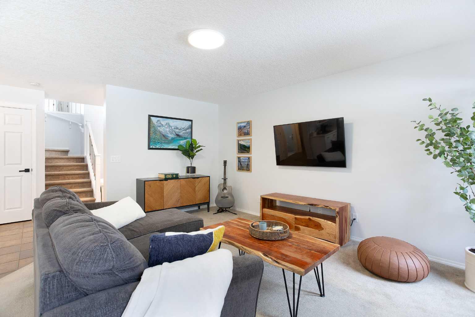 54 Springborough Point SW