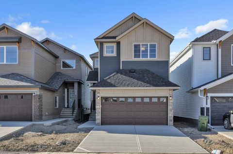 Photo of 139 Homestead Common NE, Calgary, AB T3J 5V8 (MLS # A2266775) Photo of 139 Homestead Common NE, Calgary, AB T3J 5V8 (MLS # A2266775)