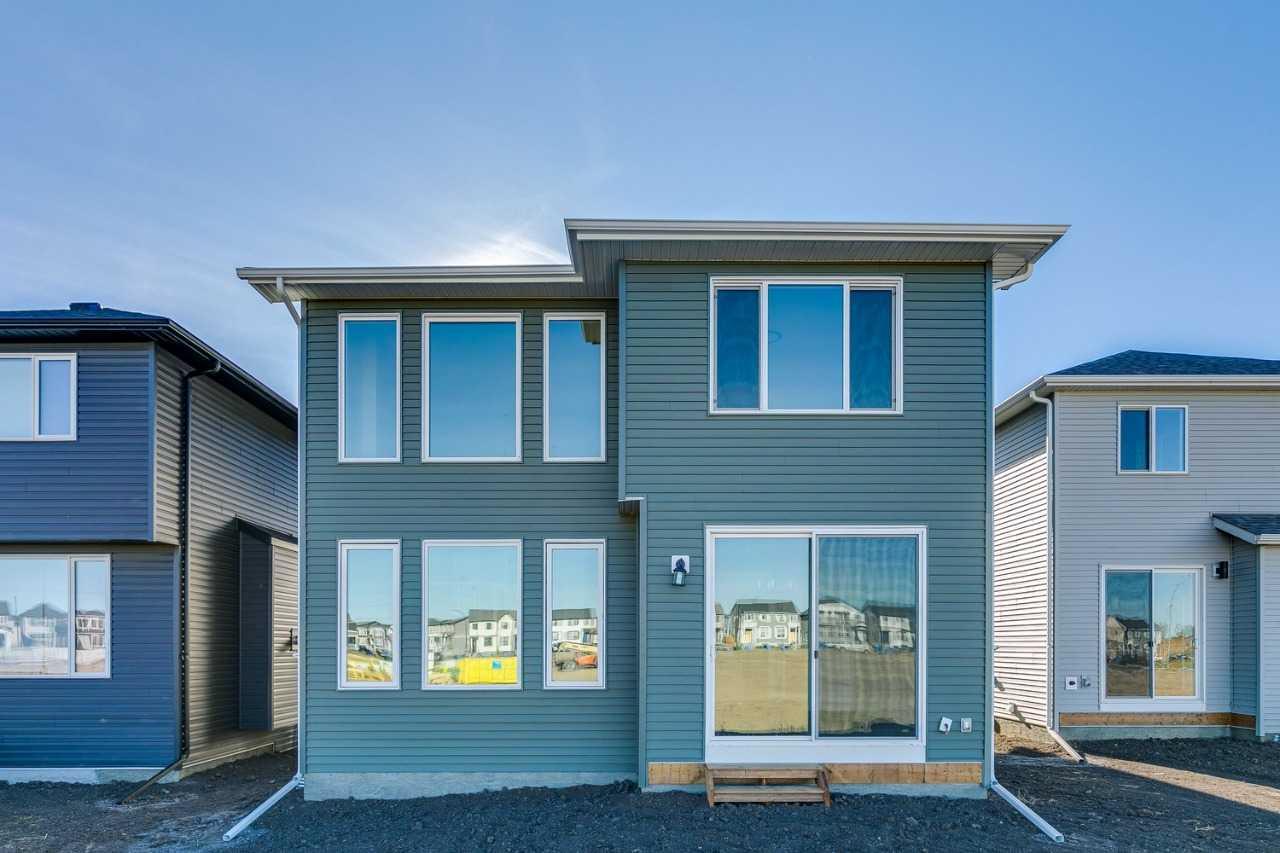 152 Hotchkiss Common SE