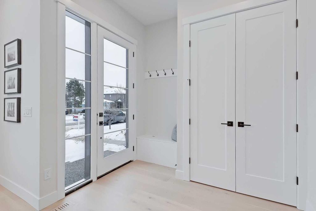 Photo of 2809 25A Street SW, Calgary, AB T3E 1Z5 (MLS # A2275109)