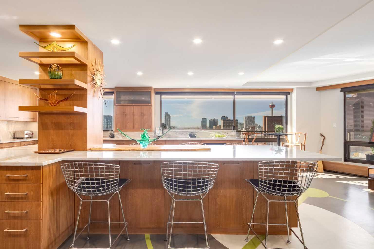 300 Meredith Road NE 1001
