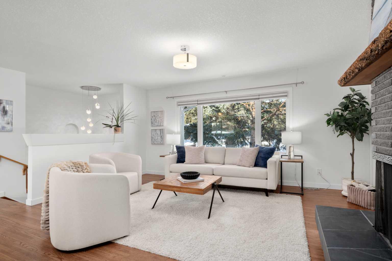 3251 Bearspaw Drive NW