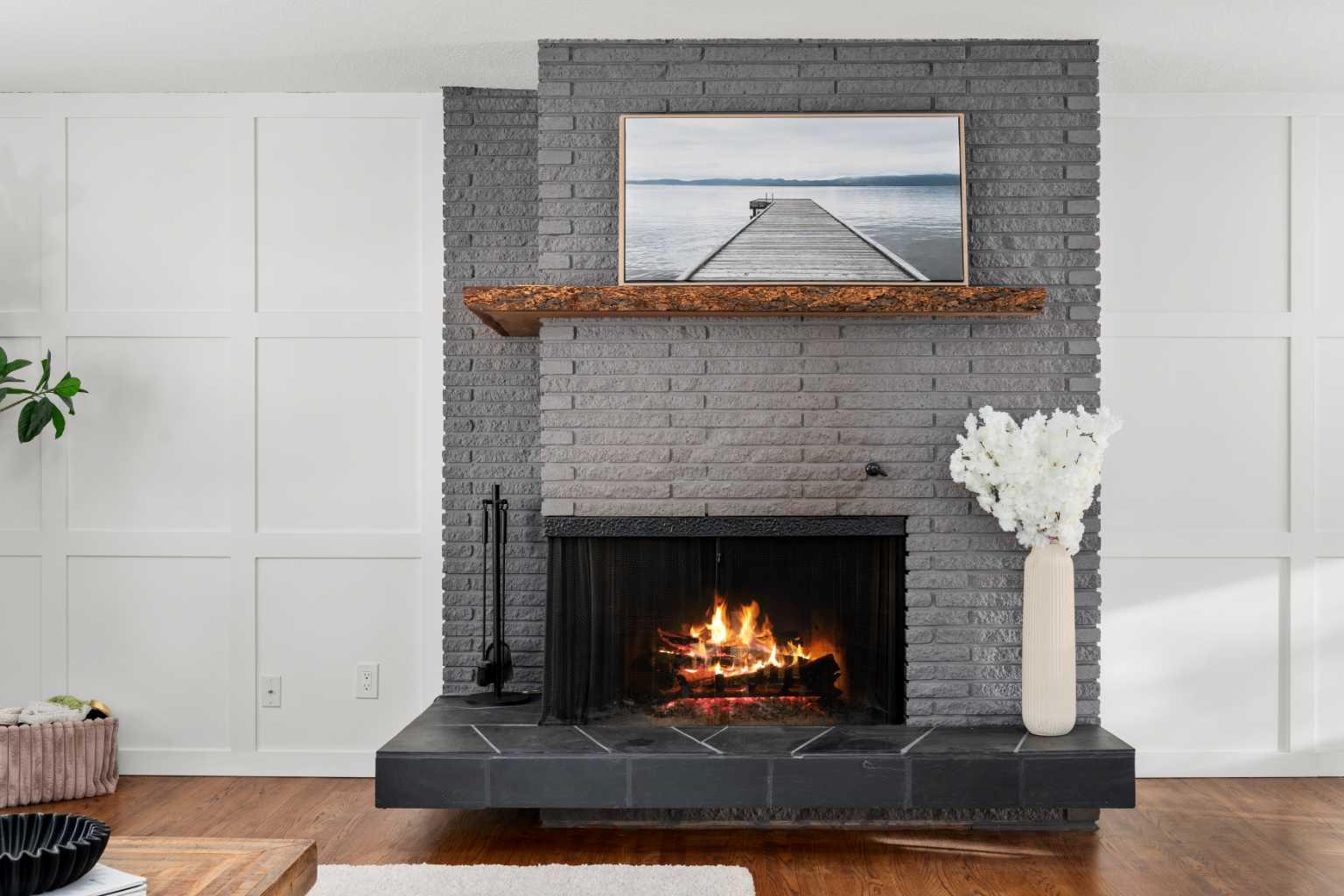 3251 Bearspaw Drive NW