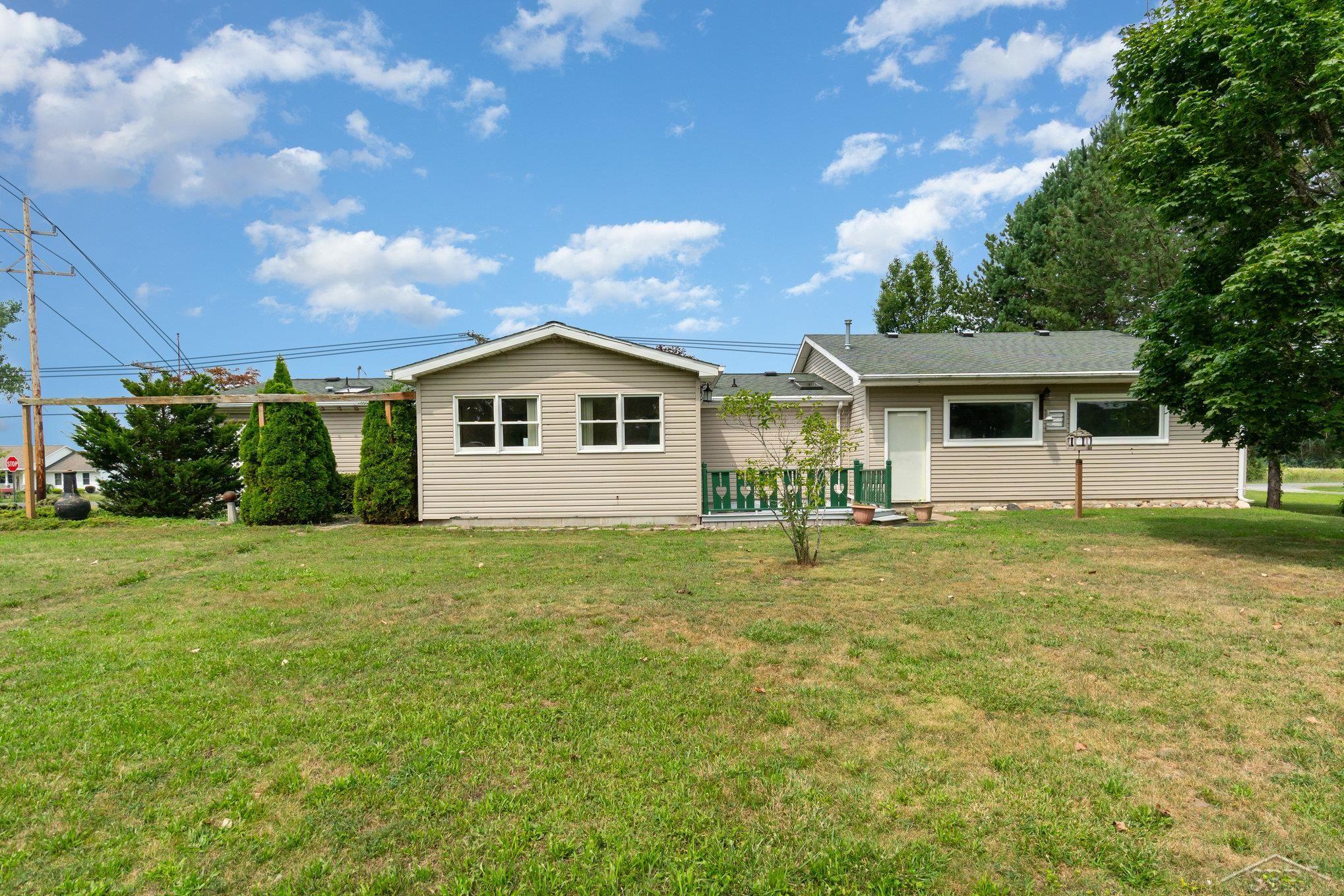 Saginaw, Michigan 48609, United States, 3 Bedrooms Bedrooms, ,2 BathroomsBathrooms,Residential,Active,188668