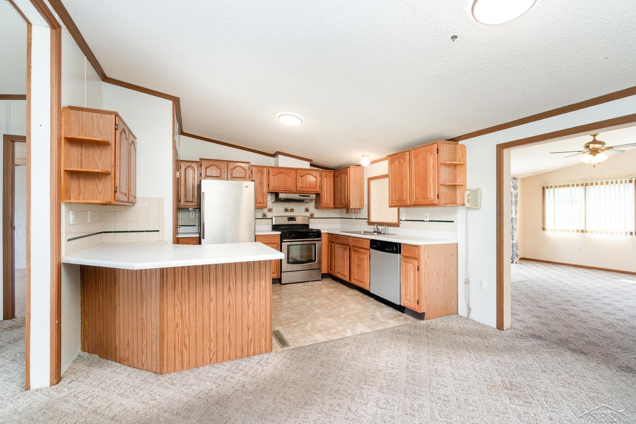 Saginaw, Michigan 48609, United States, 3 Bedrooms Bedrooms, ,2 BathroomsBathrooms,Residential,Active,188668