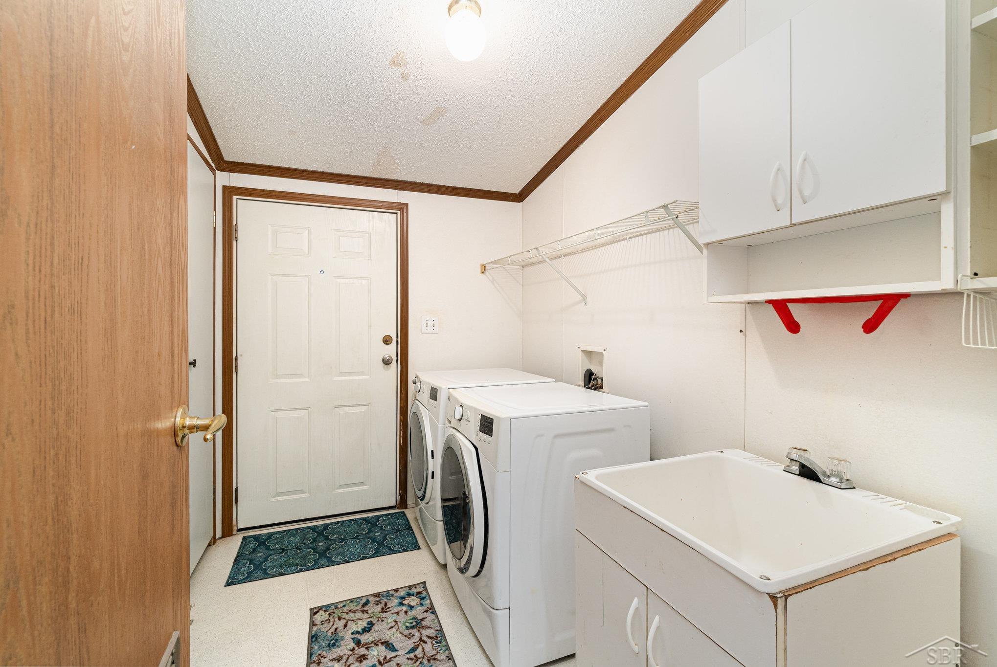 Saginaw, Michigan 48609, United States, 3 Bedrooms Bedrooms, ,2 BathroomsBathrooms,Residential,Active,188668