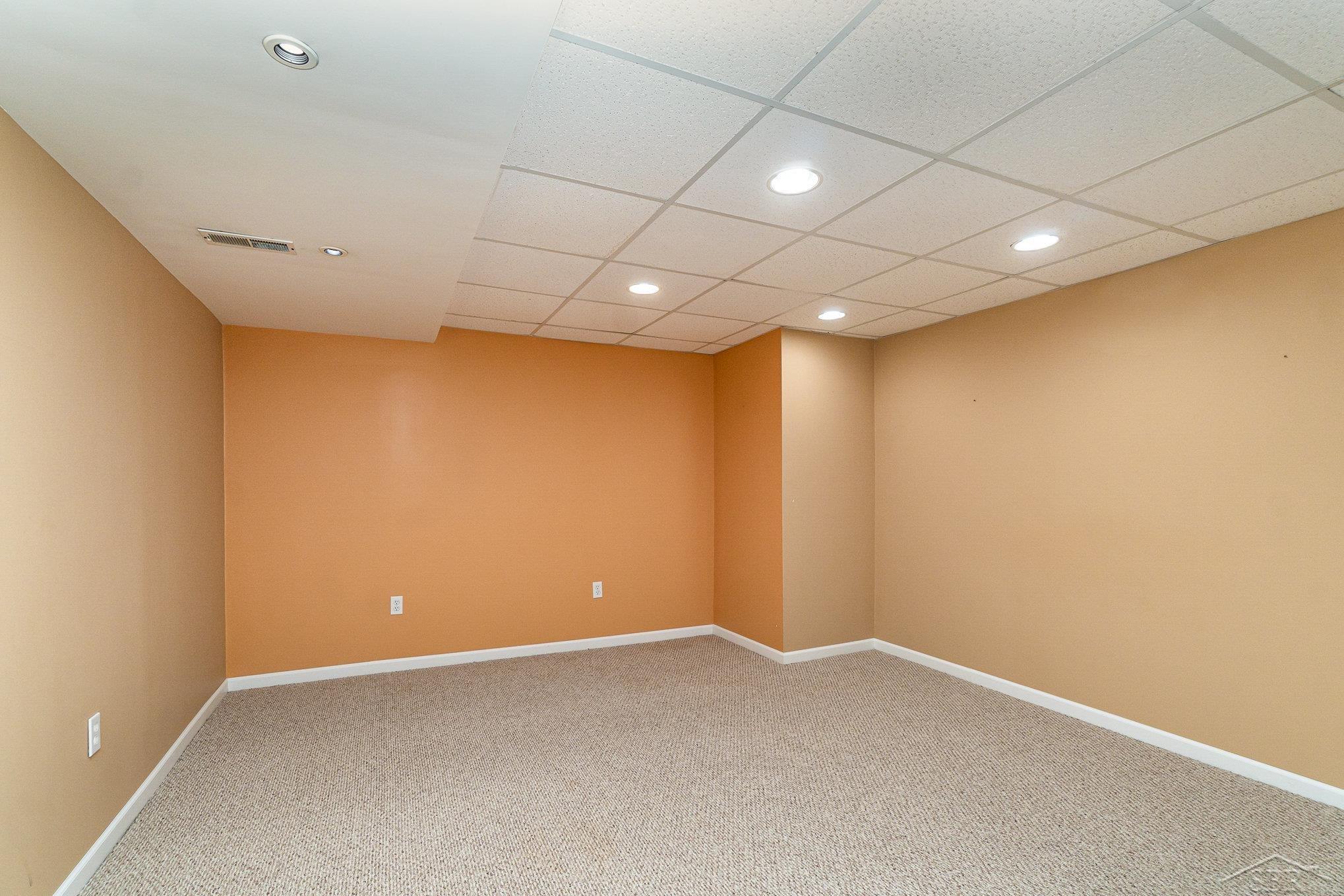 Saginaw, Michigan 48603, United States, 3 Bedrooms Bedrooms, ,2 BathroomsBathrooms,Residential,Pending,133802