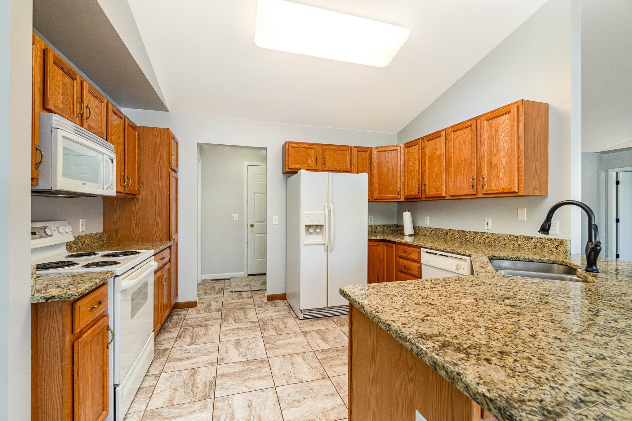 Saginaw, Michigan 48603, United States, 3 Bedrooms Bedrooms, ,2 BathroomsBathrooms,Residential,Pending,133802