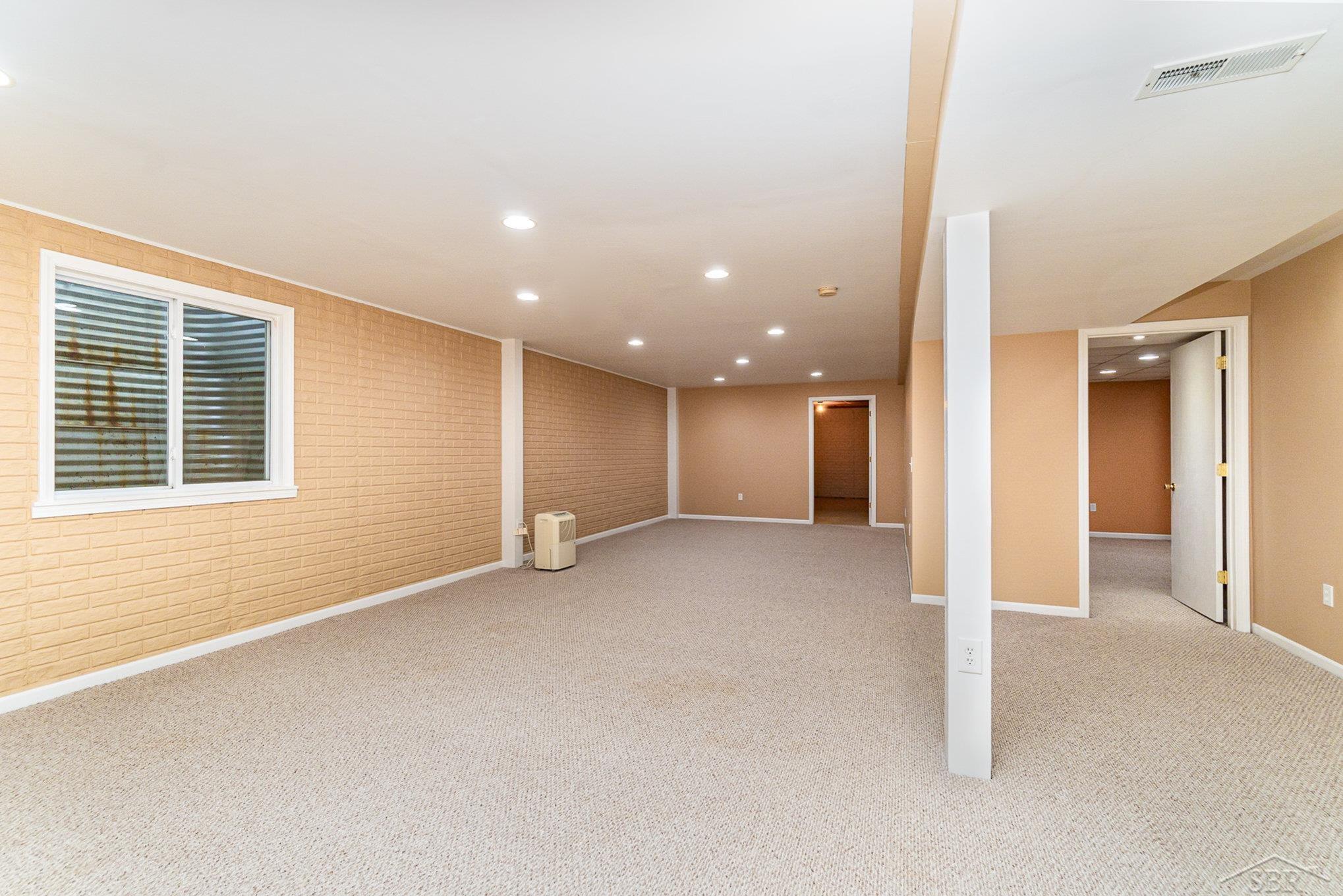 Saginaw, Michigan 48603, United States, 3 Bedrooms Bedrooms, ,2 BathroomsBathrooms,Residential,Pending,133802