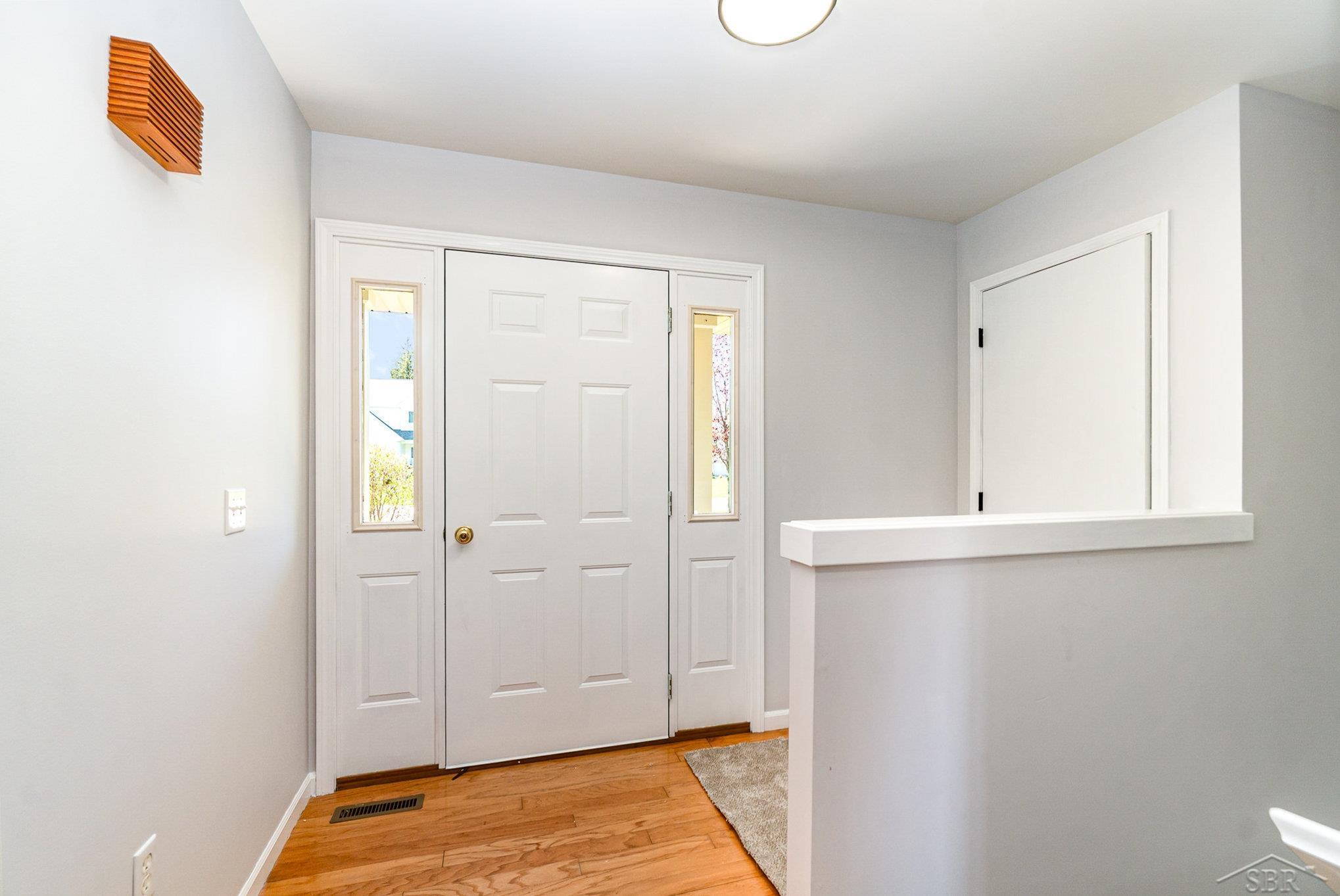 Saginaw, Michigan 48603, United States, 3 Bedrooms Bedrooms, ,2 BathroomsBathrooms,Residential,Pending,133802