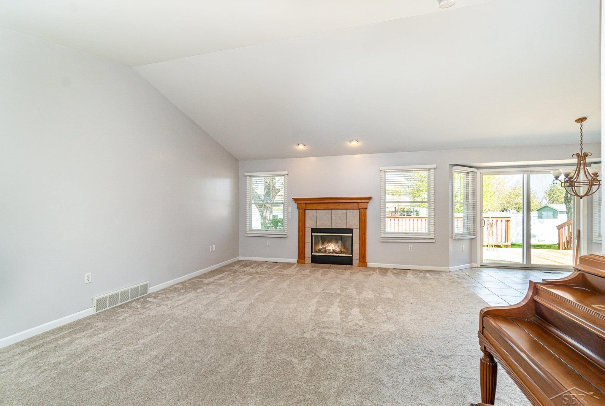 Saginaw, Michigan 48603, United States, 3 Bedrooms Bedrooms, ,2 BathroomsBathrooms,Residential,Pending,133802