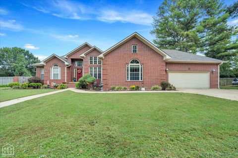 Photo of 303 Westwood Circle, Walnut Ridge, AR 72476 (MLS # 10125154)