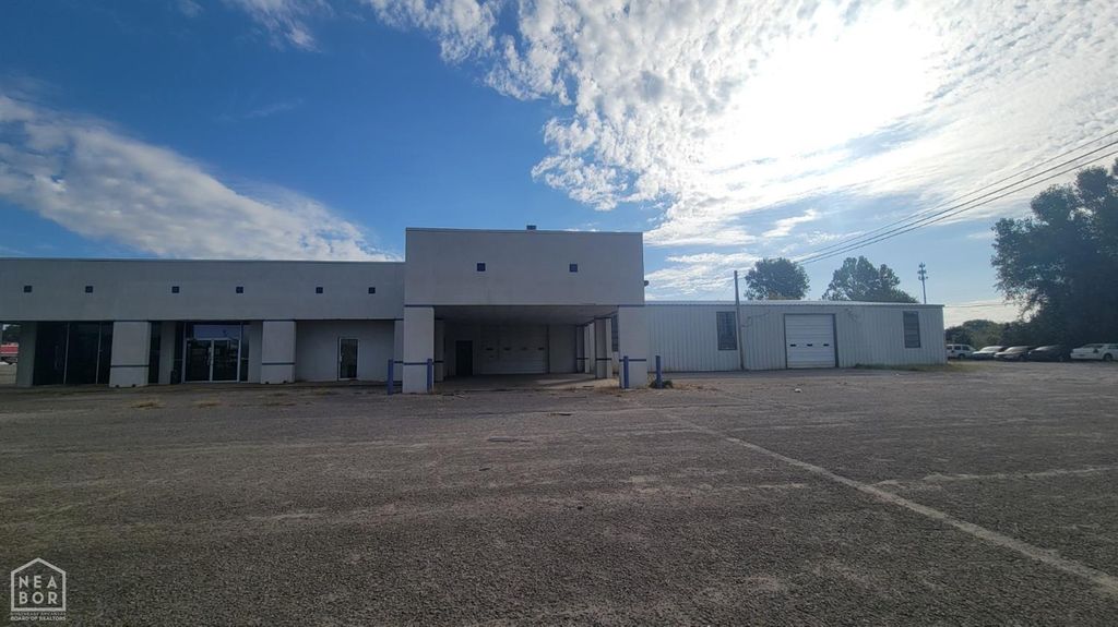 2500 E Harding, Pine Bluff, AR 71601 MLS 10113261 Listing