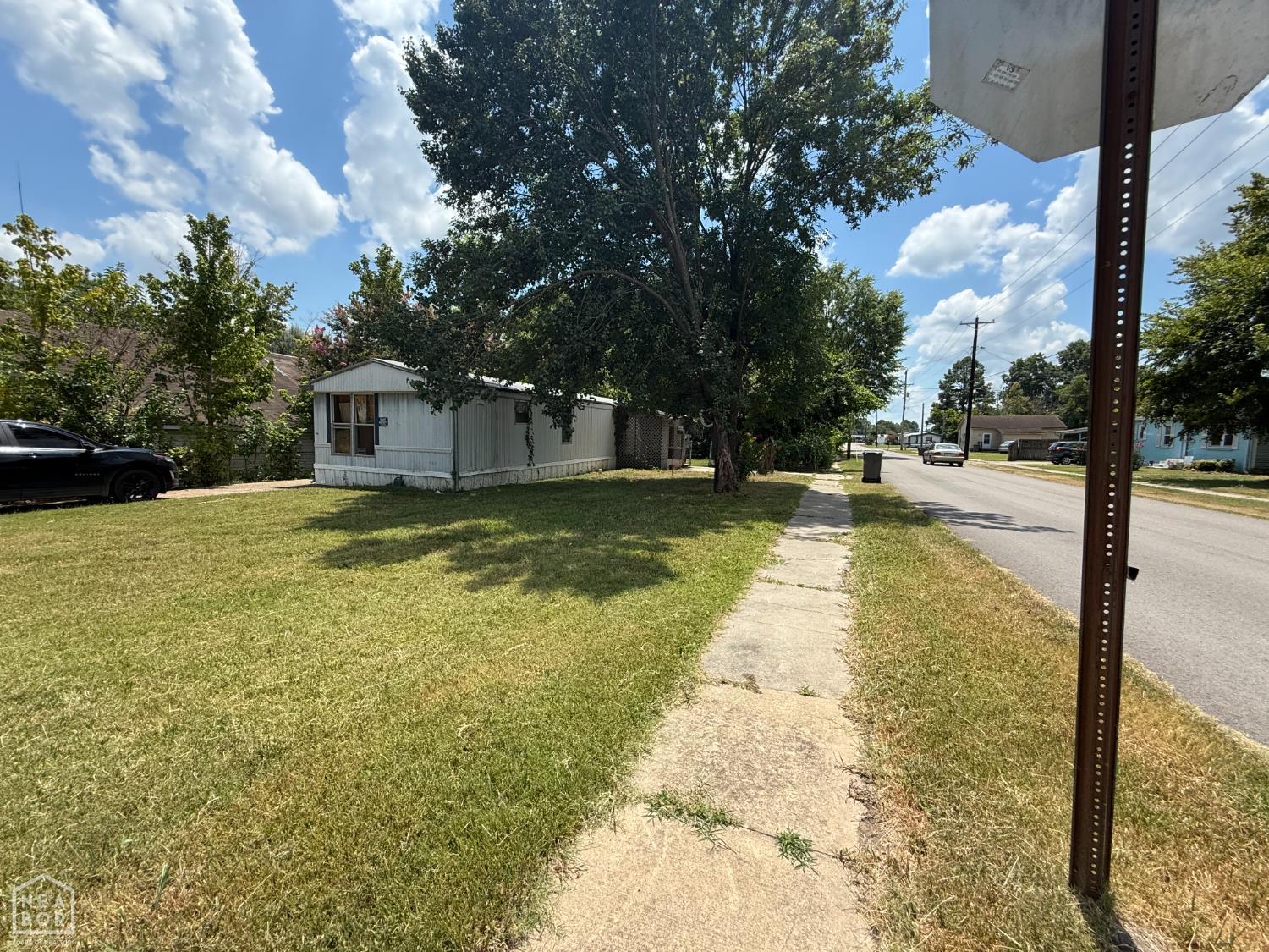 500 E Emerson