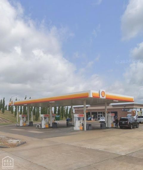 Photo of 700 N Service Road Rd, West Memphis, AR 72301 (MLS # 10125210)