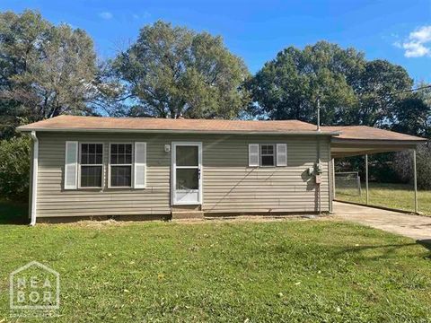 Photo of 1105 Royal Street, Paragould, AR 72450 (MLS # 10125761)