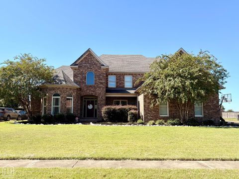 Photo of 3204 River Grove Cir, Marion, AR 72364 (MLS # 10125146)