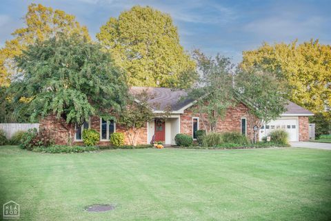 Photo of 2912 Bermuda Drive, Jonesboro, AR 72401 (MLS # 10125549)