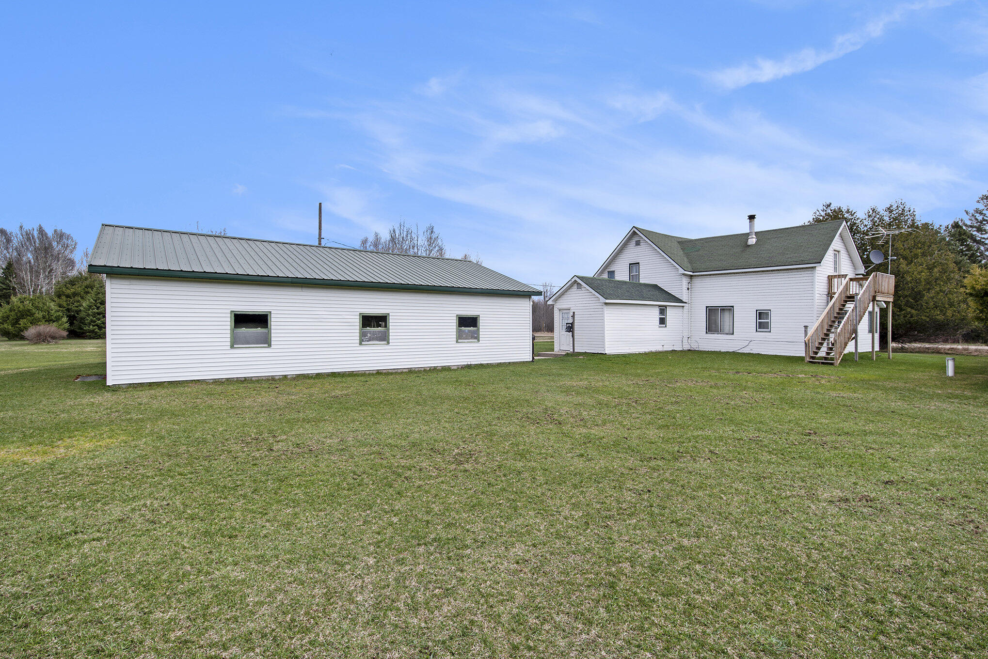 Levering, Michigan 49755, United States, 4 Bedrooms Bedrooms, ,1 BathroomBathrooms,Residential,Active,122138