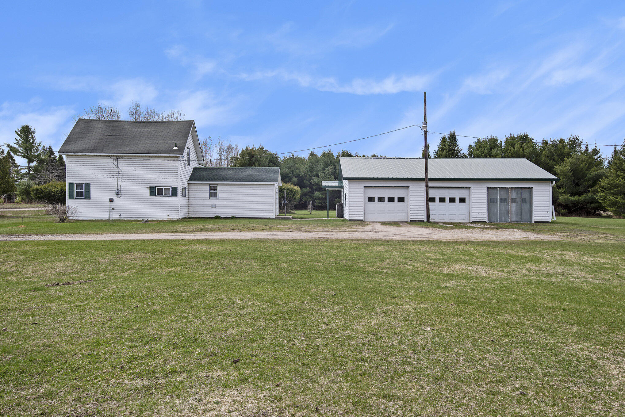 Levering, Michigan 49755, United States, 4 Bedrooms Bedrooms, ,1 BathroomBathrooms,Residential,Active,122138