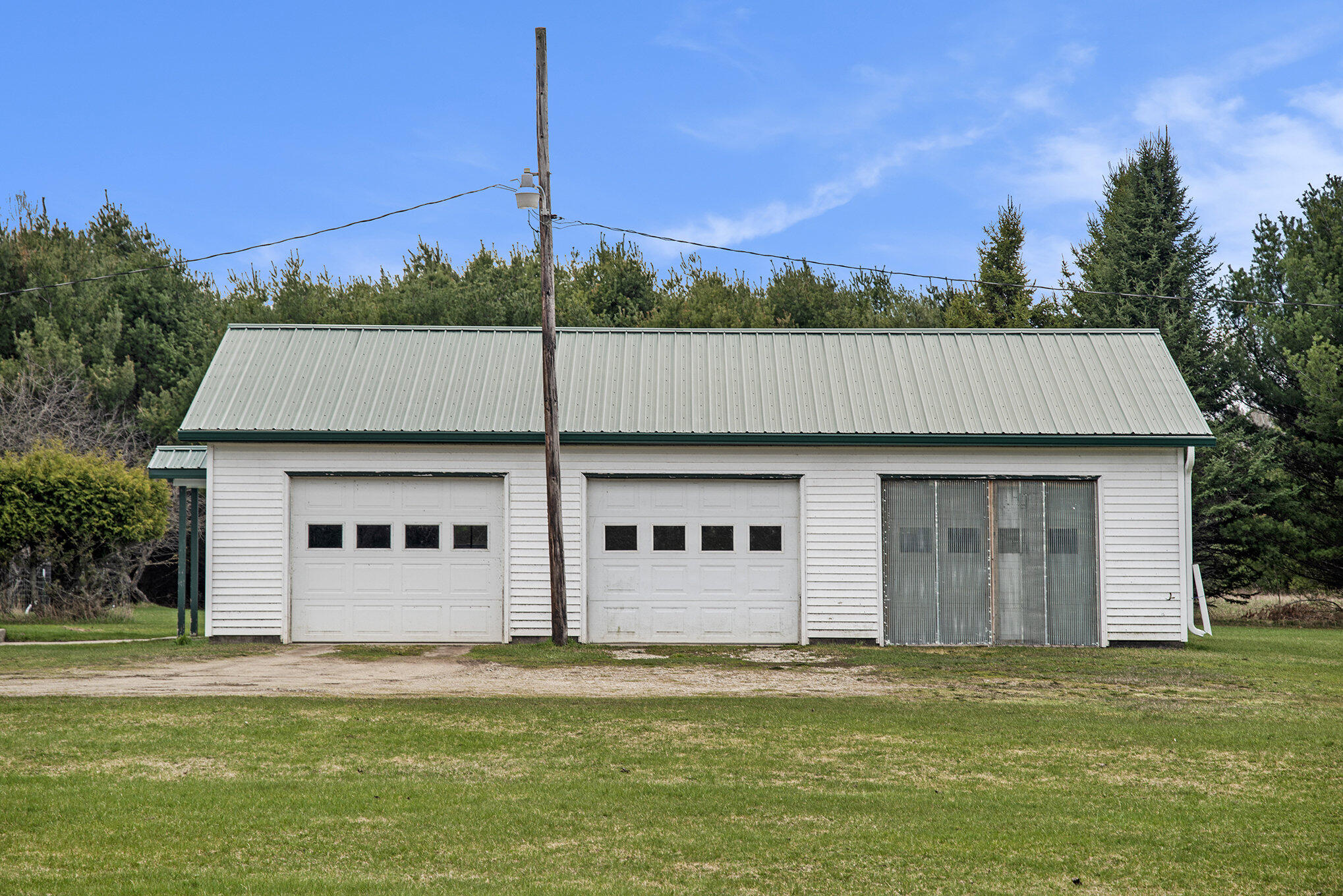 Levering, Michigan 49755, United States, 4 Bedrooms Bedrooms, ,1 BathroomBathrooms,Residential,Active,122138