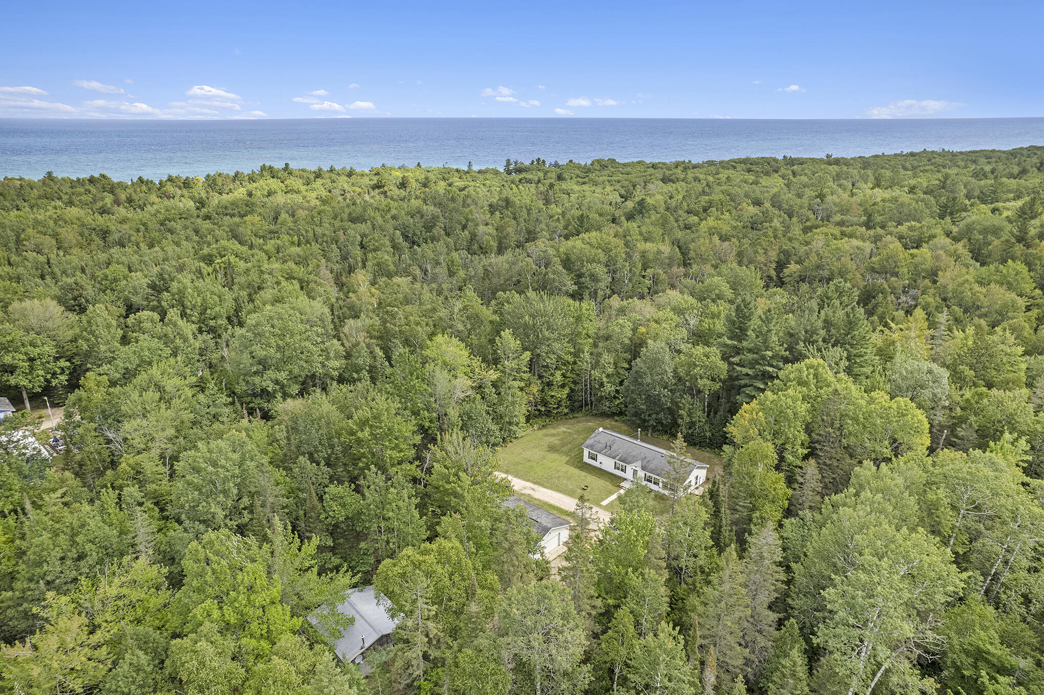 Cheboygan, Michigan 49721, United States, 3 Bedrooms Bedrooms, ,2 BathroomsBathrooms,Residential,Contingent,45594