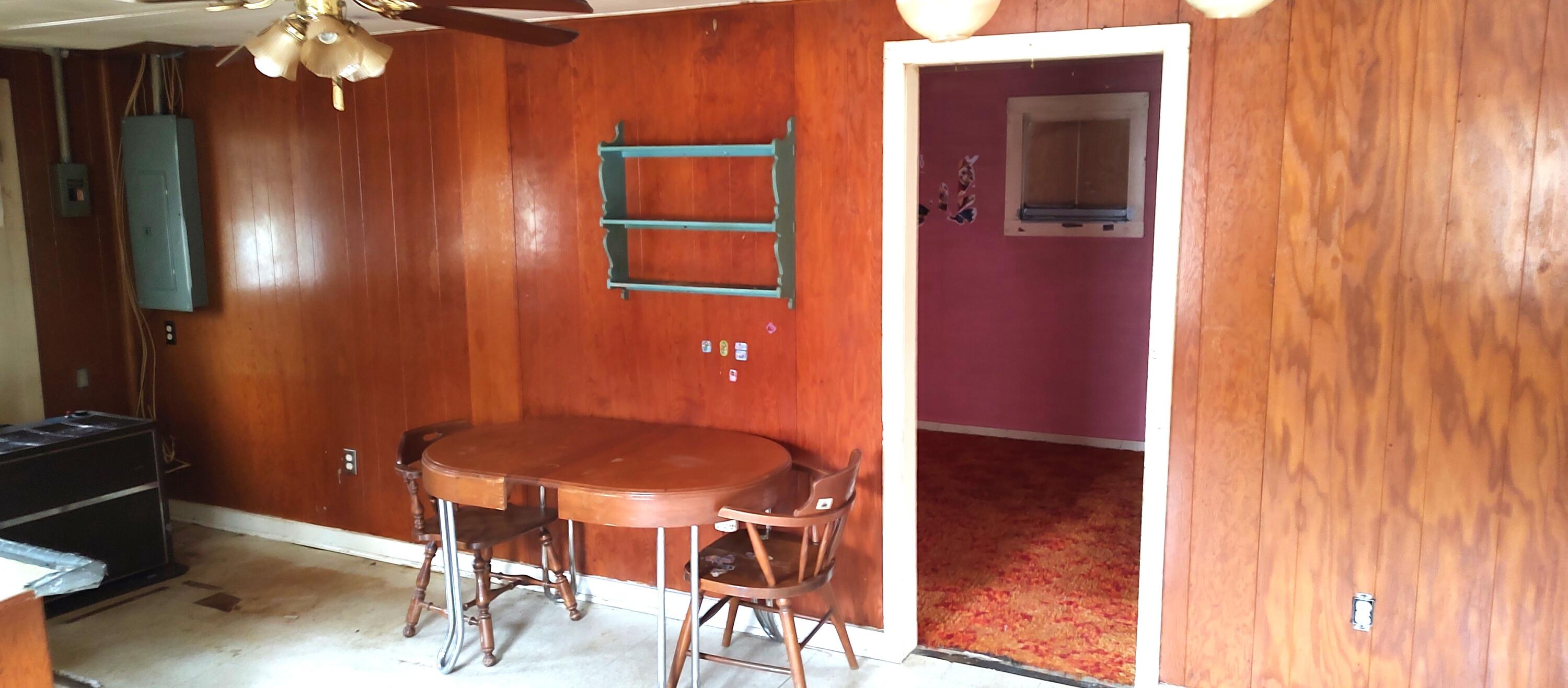 Cheboygan, Michigan 49721, United States, 3 Bedrooms Bedrooms, ,2 BathroomsBathrooms,Residential,Contingent,45594