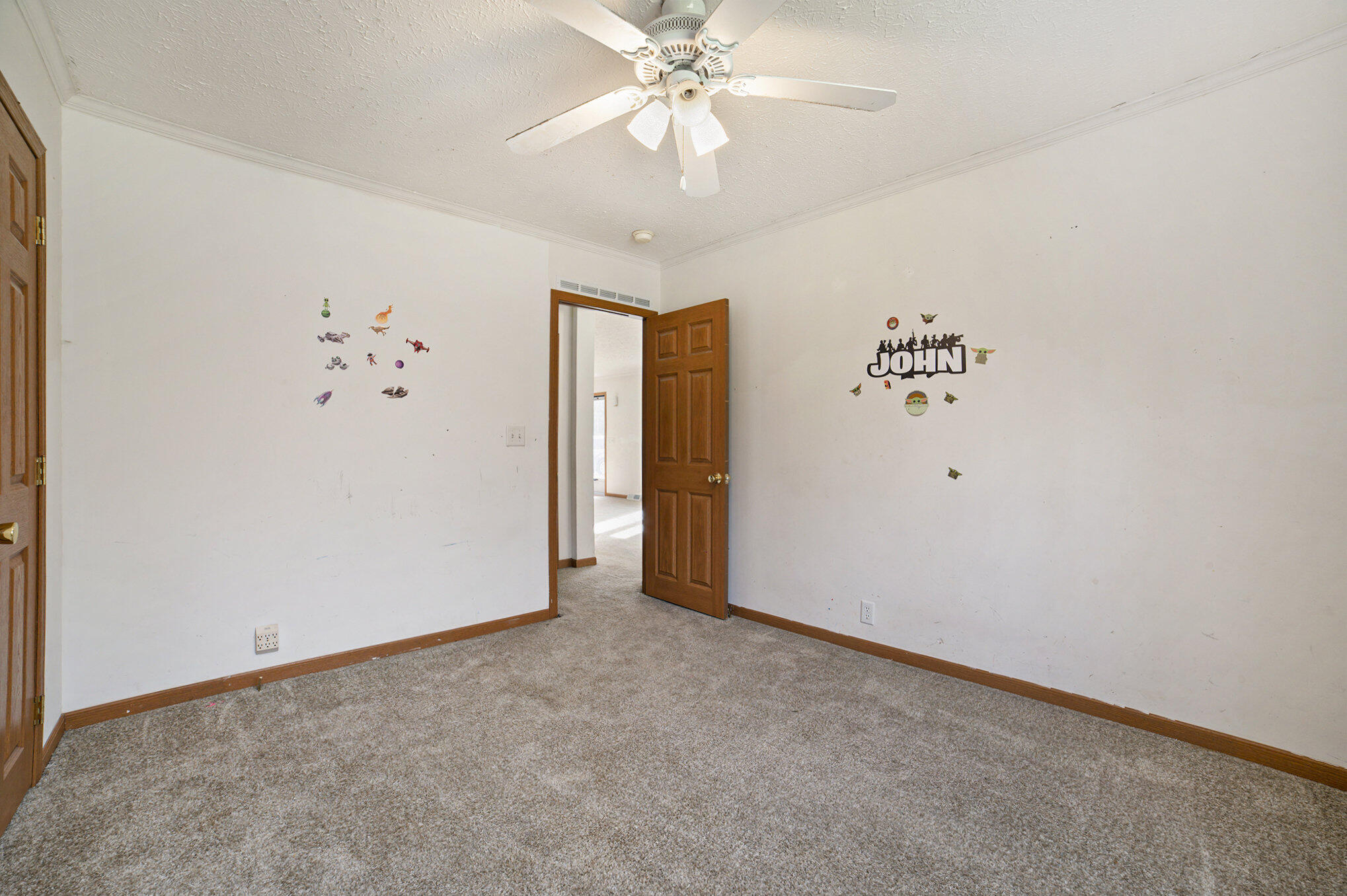 Cheboygan, Michigan 49721, United States, 3 Bedrooms Bedrooms, ,2 BathroomsBathrooms,Residential,Contingent,45594