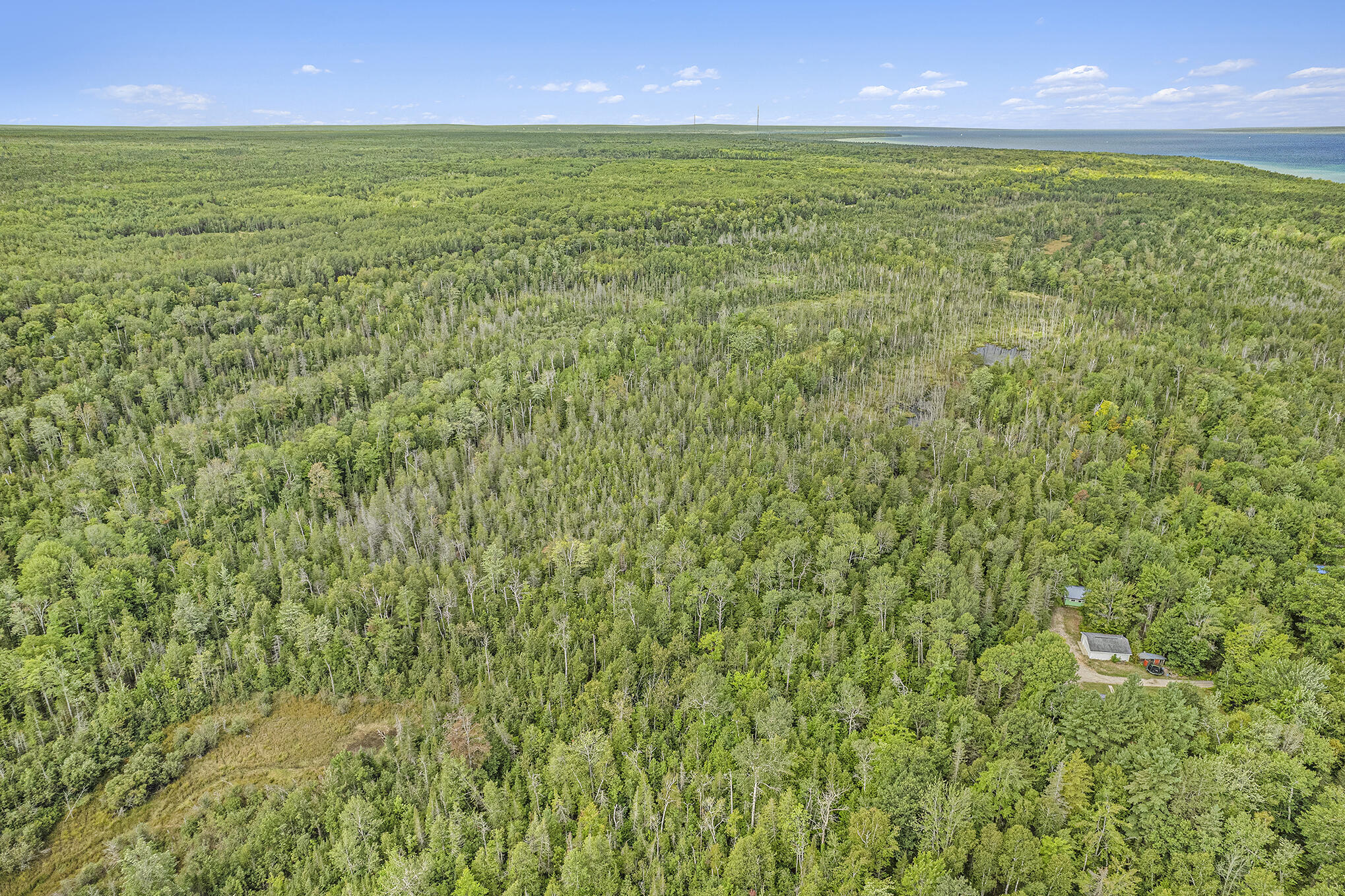 Cheboygan, Michigan 49721, United States, 3 Bedrooms Bedrooms, ,2 BathroomsBathrooms,Residential,Contingent,45594