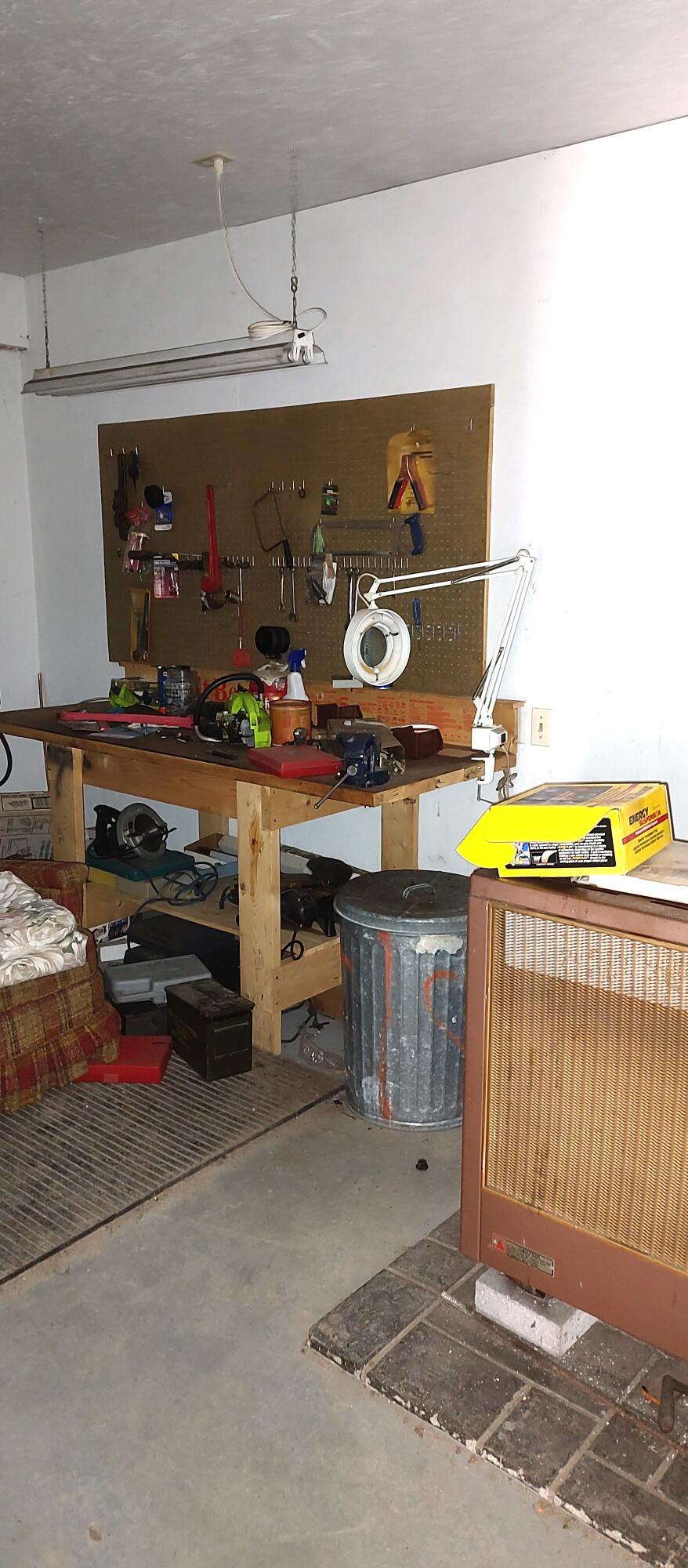 Cheboygan, Michigan 49721, United States, 3 Bedrooms Bedrooms, ,2 BathroomsBathrooms,Residential,Contingent,45594