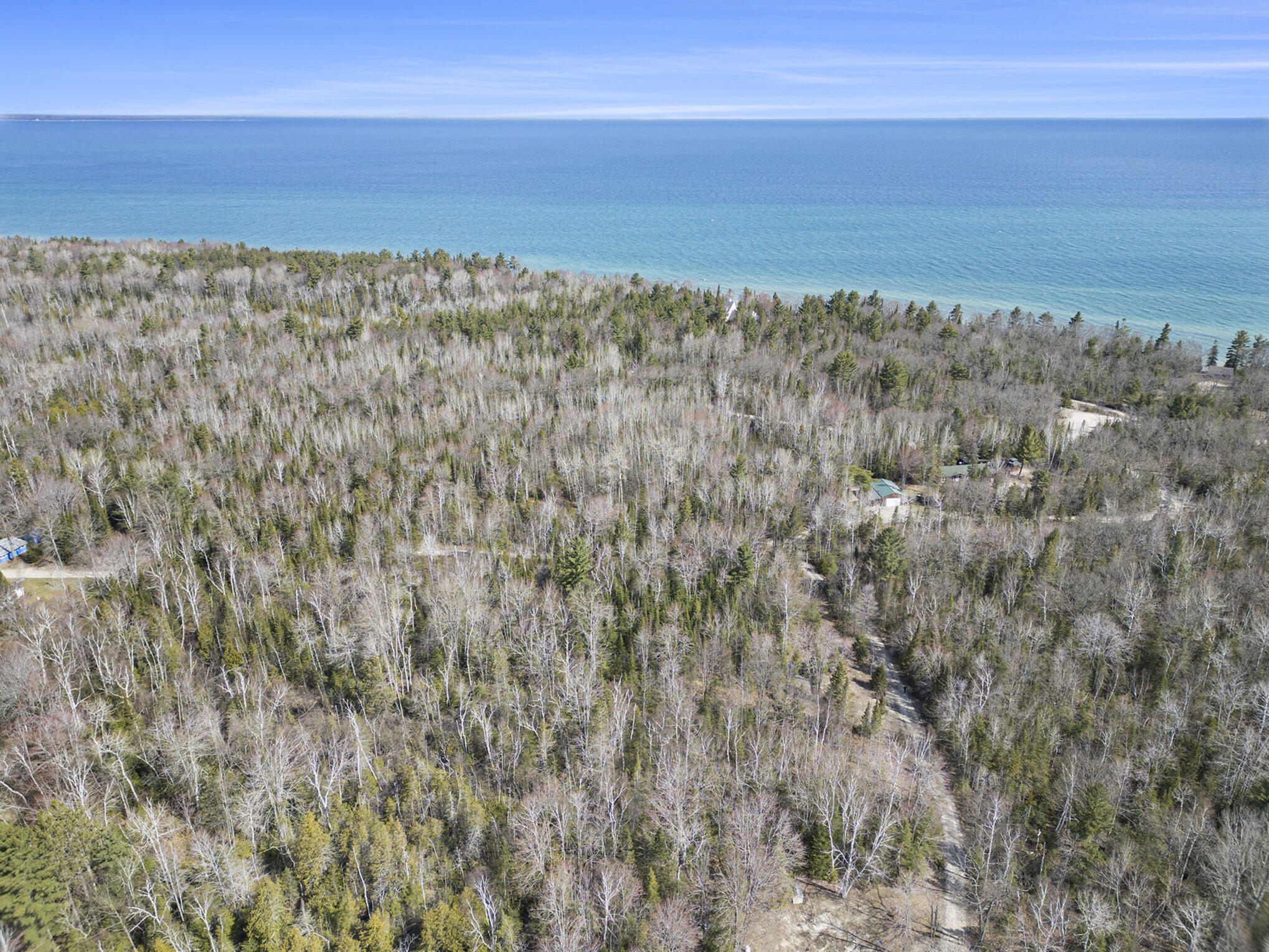 Cheboygan, Michigan 49721, United States, 3 Bedrooms Bedrooms, ,2 BathroomsBathrooms,Residential,Contingent,45594