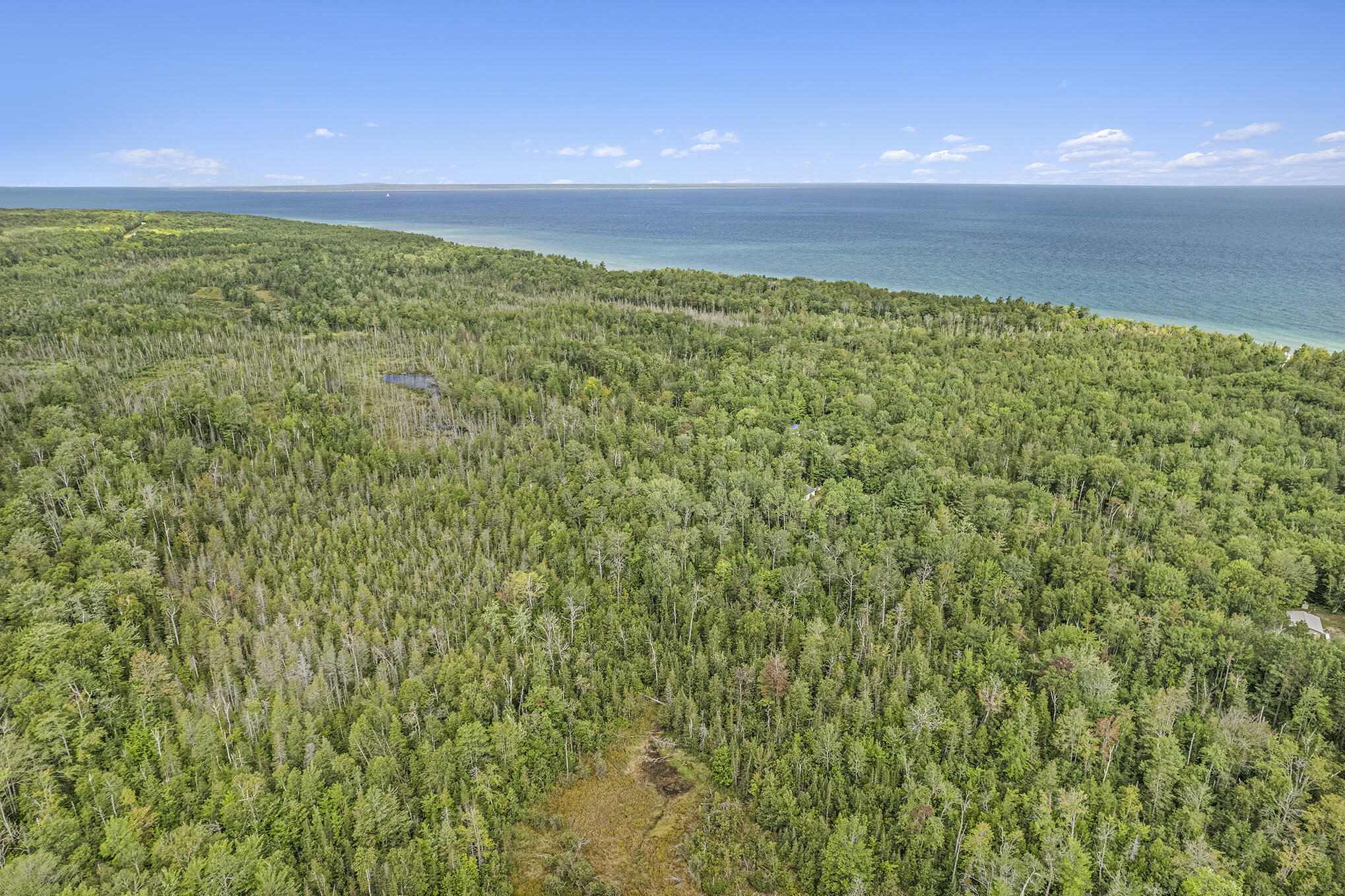 Cheboygan, Michigan 49721, United States, 3 Bedrooms Bedrooms, ,2 BathroomsBathrooms,Residential,Contingent,45594