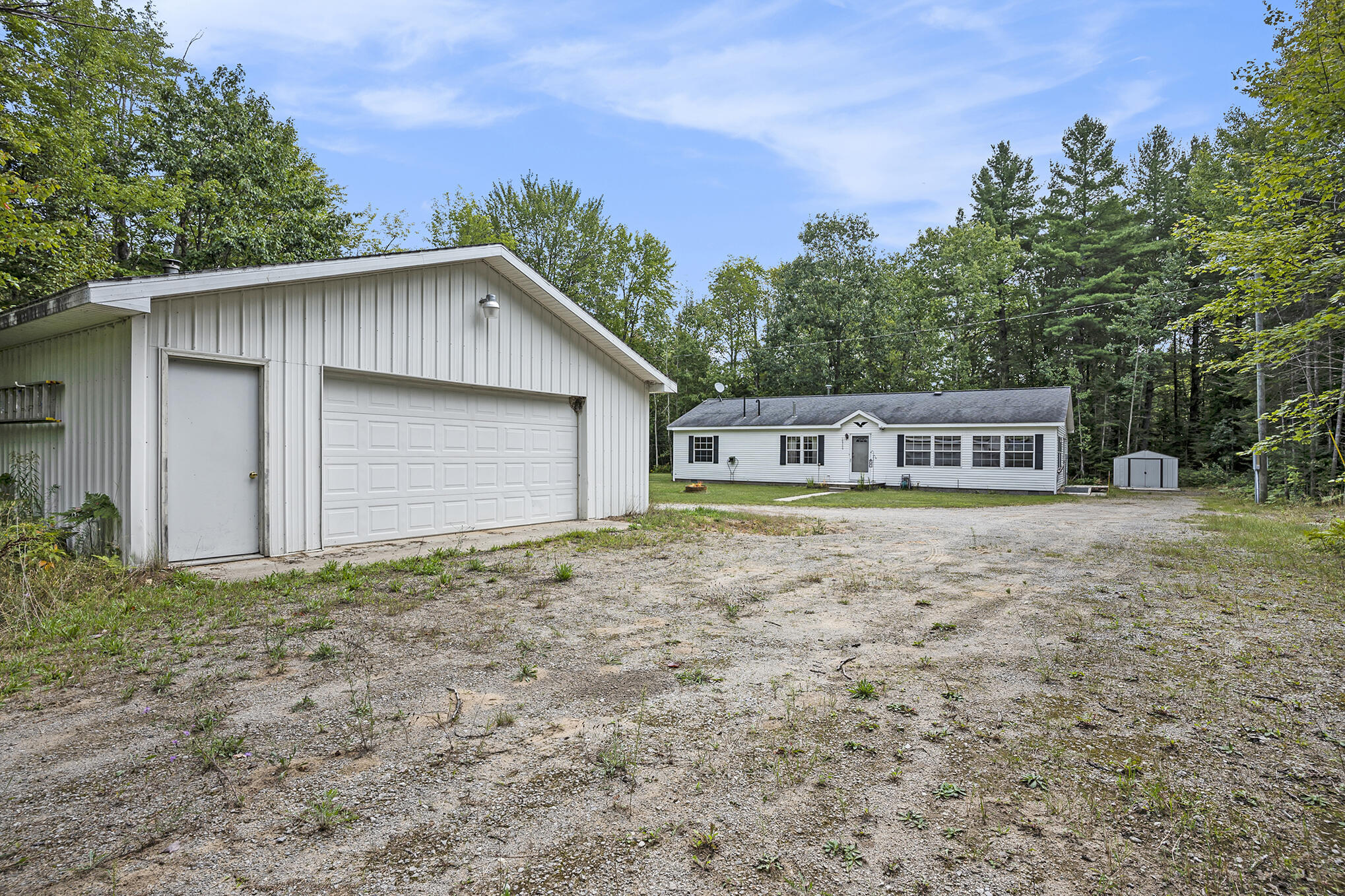 Cheboygan, Michigan 49721, United States, 3 Bedrooms Bedrooms, ,2 BathroomsBathrooms,Residential,Contingent,45594