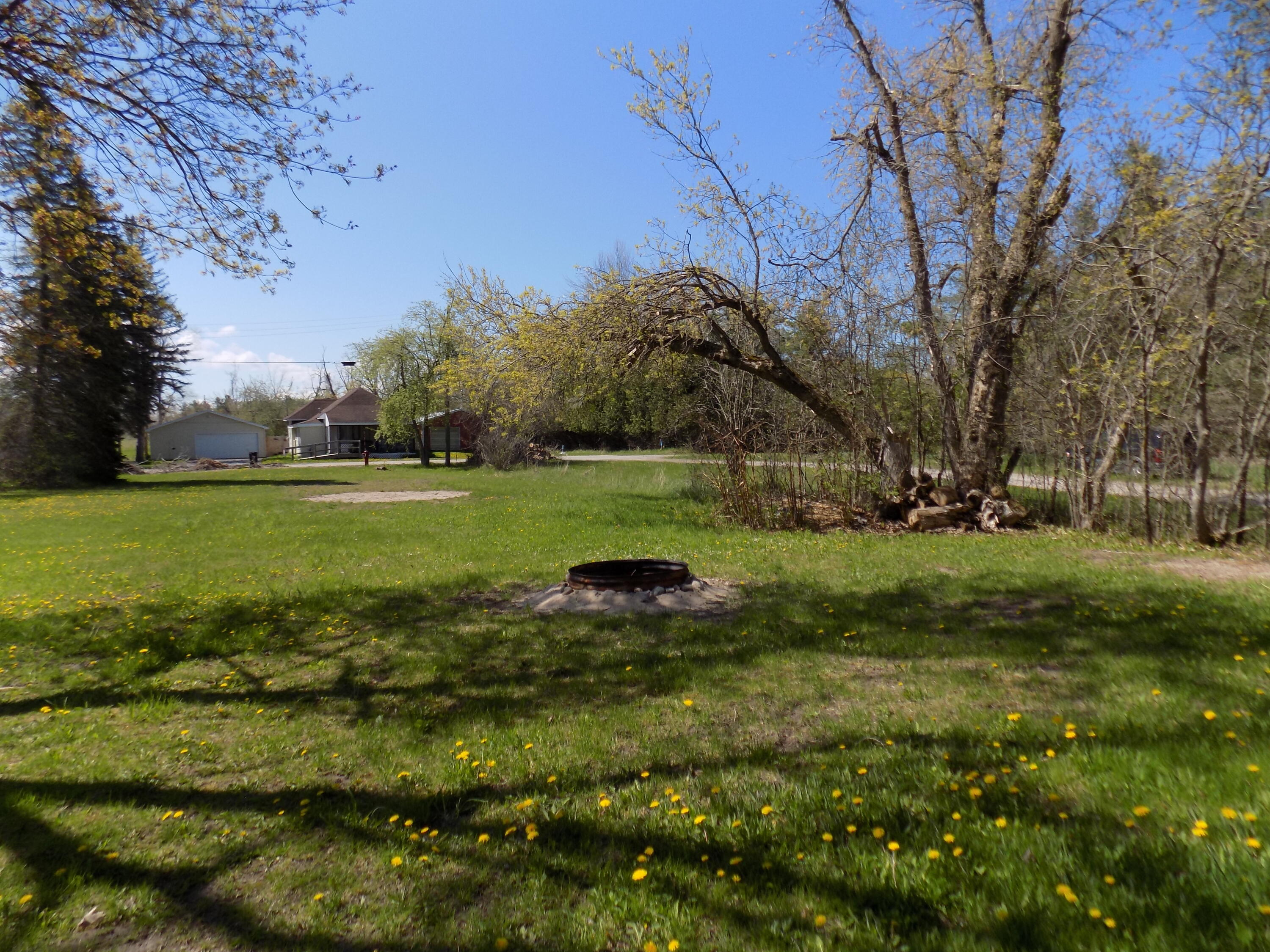 Cheboygan, Michigan 49721, United States, 2 Bedrooms Bedrooms, ,1 BathroomBathrooms,Residential,Active,138396