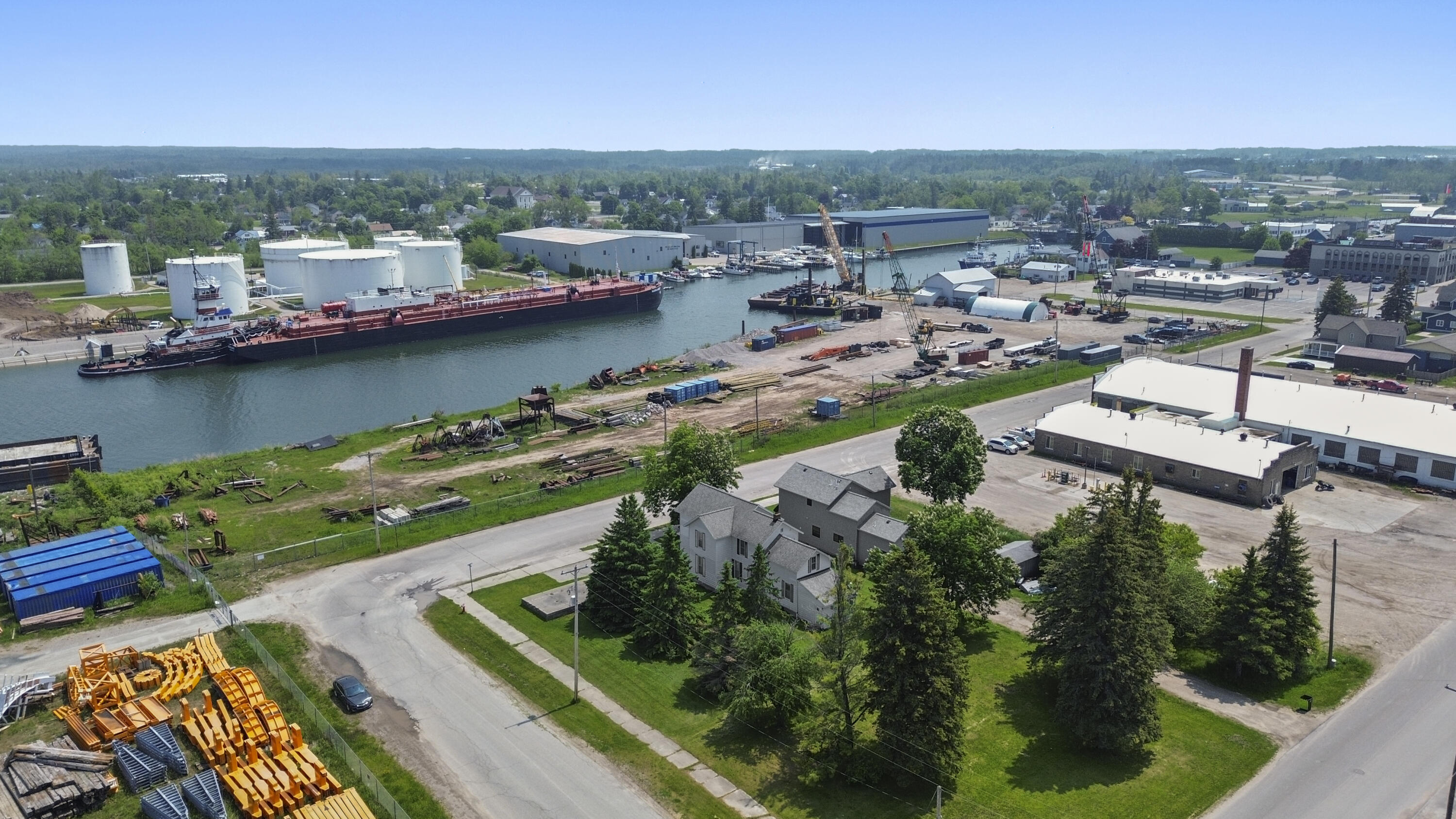 Cheboygan, Michigan 49721, United States, 5 Bedrooms Bedrooms, ,2 BathroomsBathrooms,Residential,Active,150610