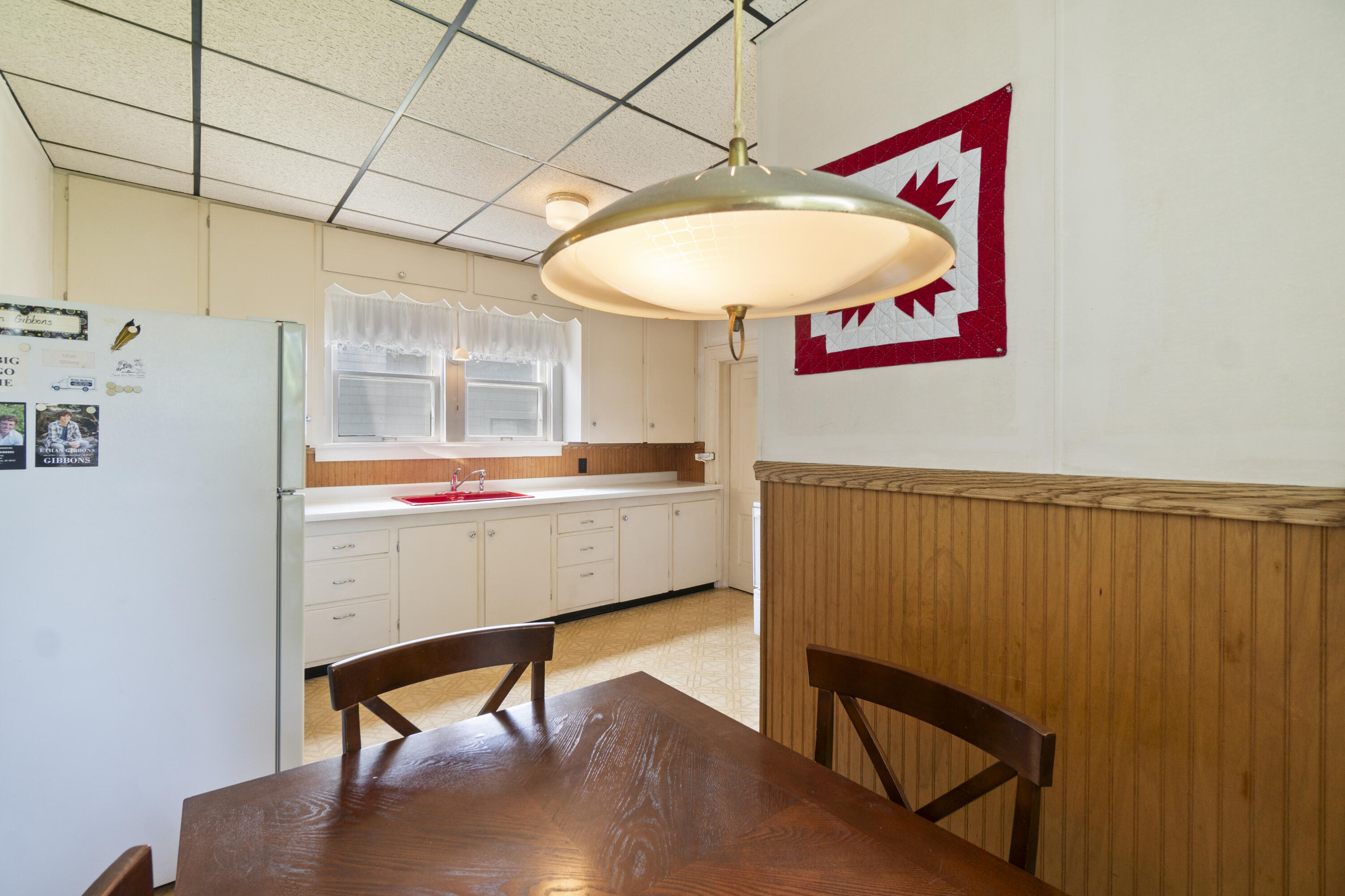 Cheboygan, Michigan 49721, United States, 5 Bedrooms Bedrooms, ,2 BathroomsBathrooms,Residential,Active,150610