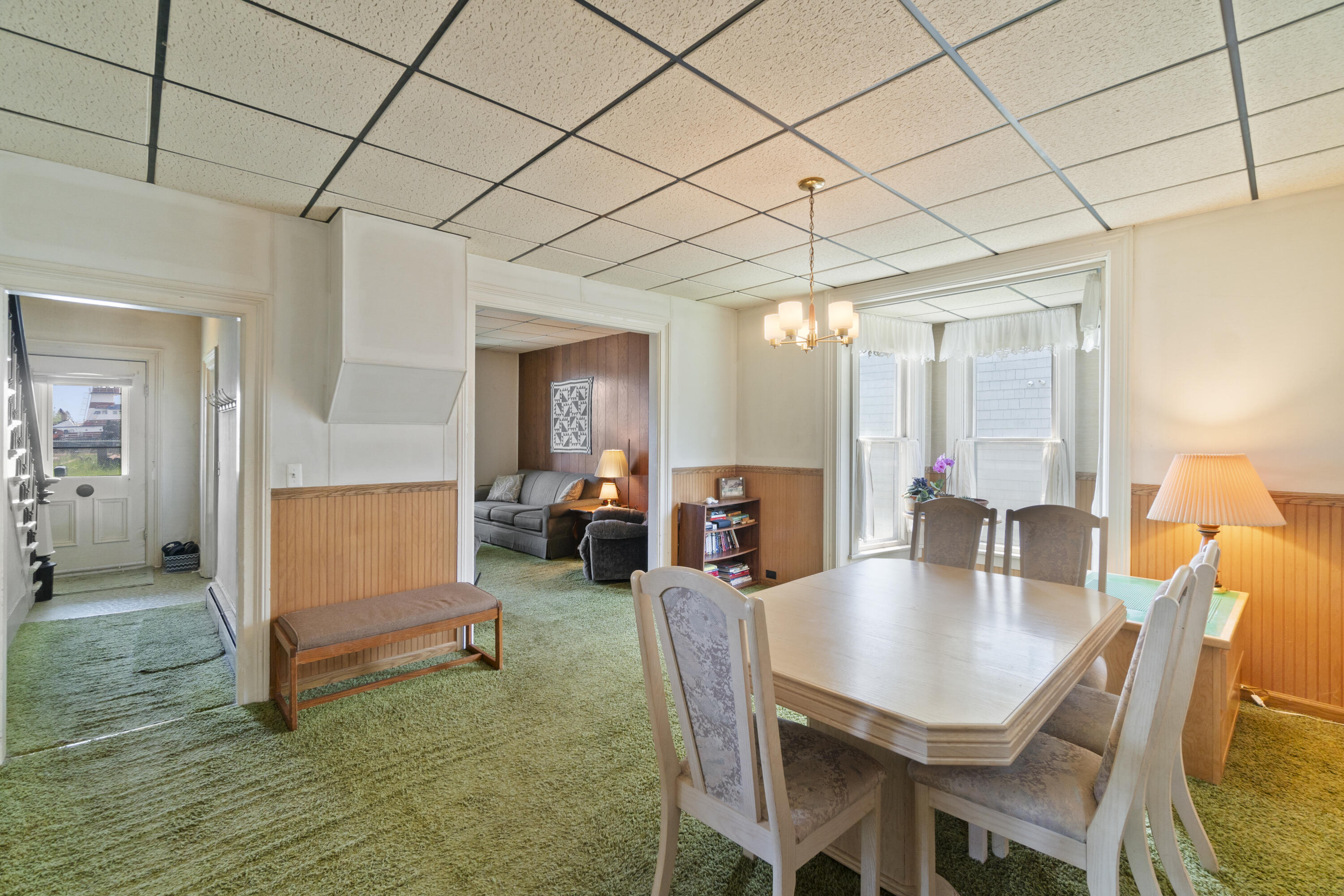 Cheboygan, Michigan 49721, United States, 5 Bedrooms Bedrooms, ,2 BathroomsBathrooms,Residential,Active,150610