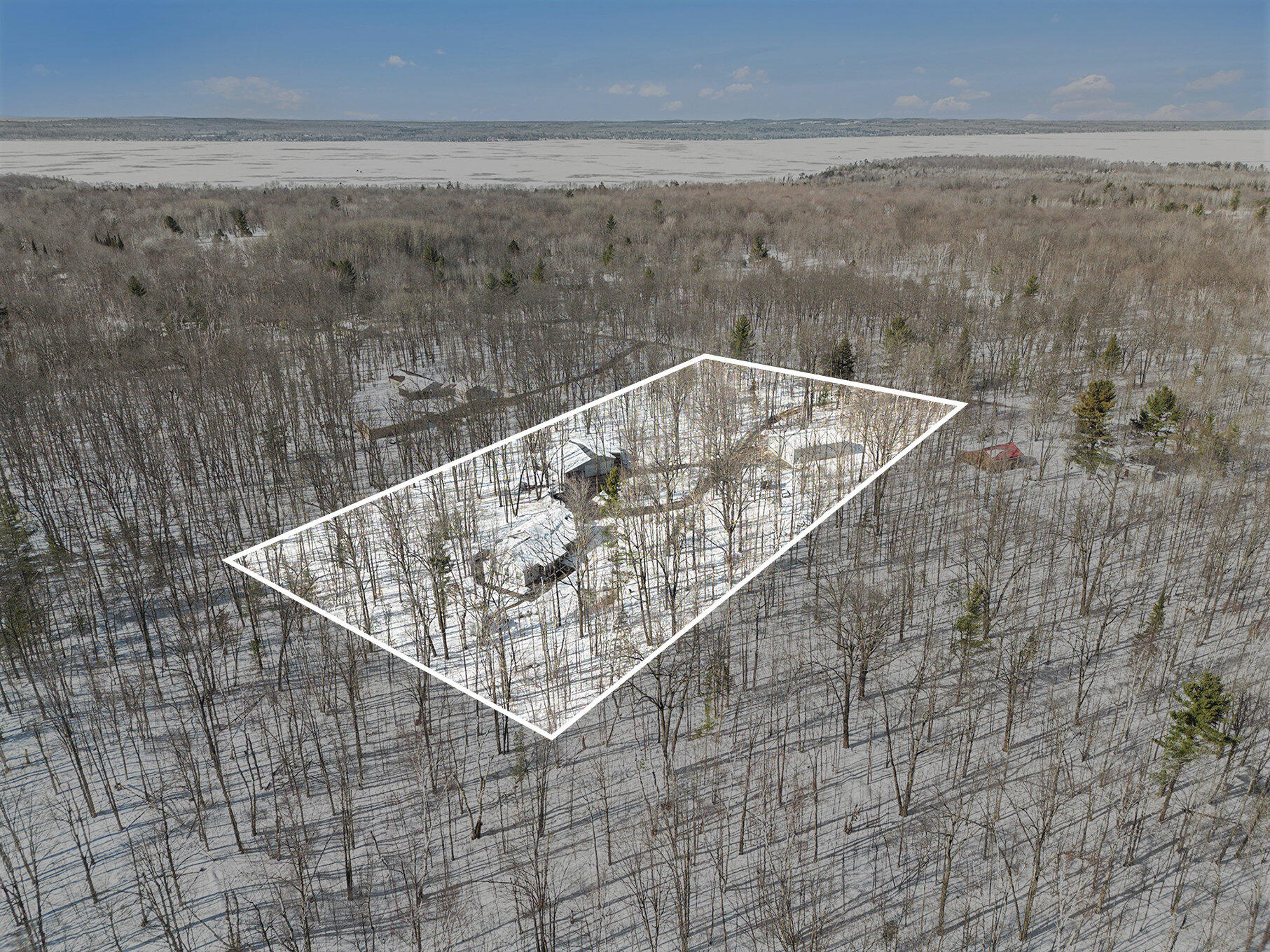 Indian River, Michigan 49749, United States, 3 Bedrooms Bedrooms, ,3 BathroomsBathrooms,Residential,Contingent,76778